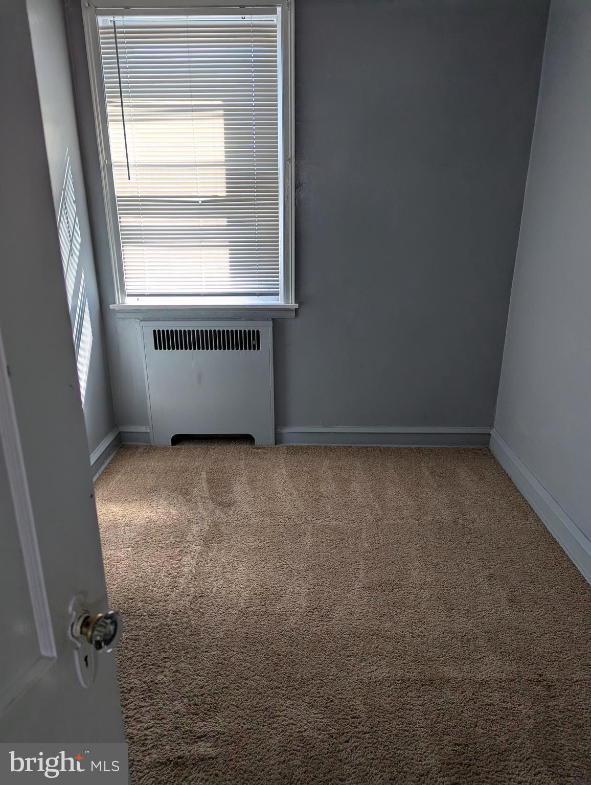 CASTOR GARDENS - Residential Lease