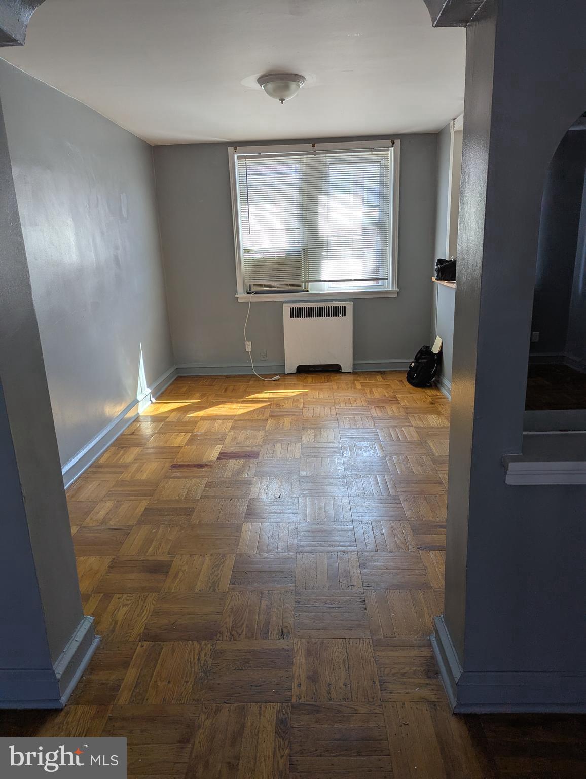 CASTOR GARDENS - Residential Lease