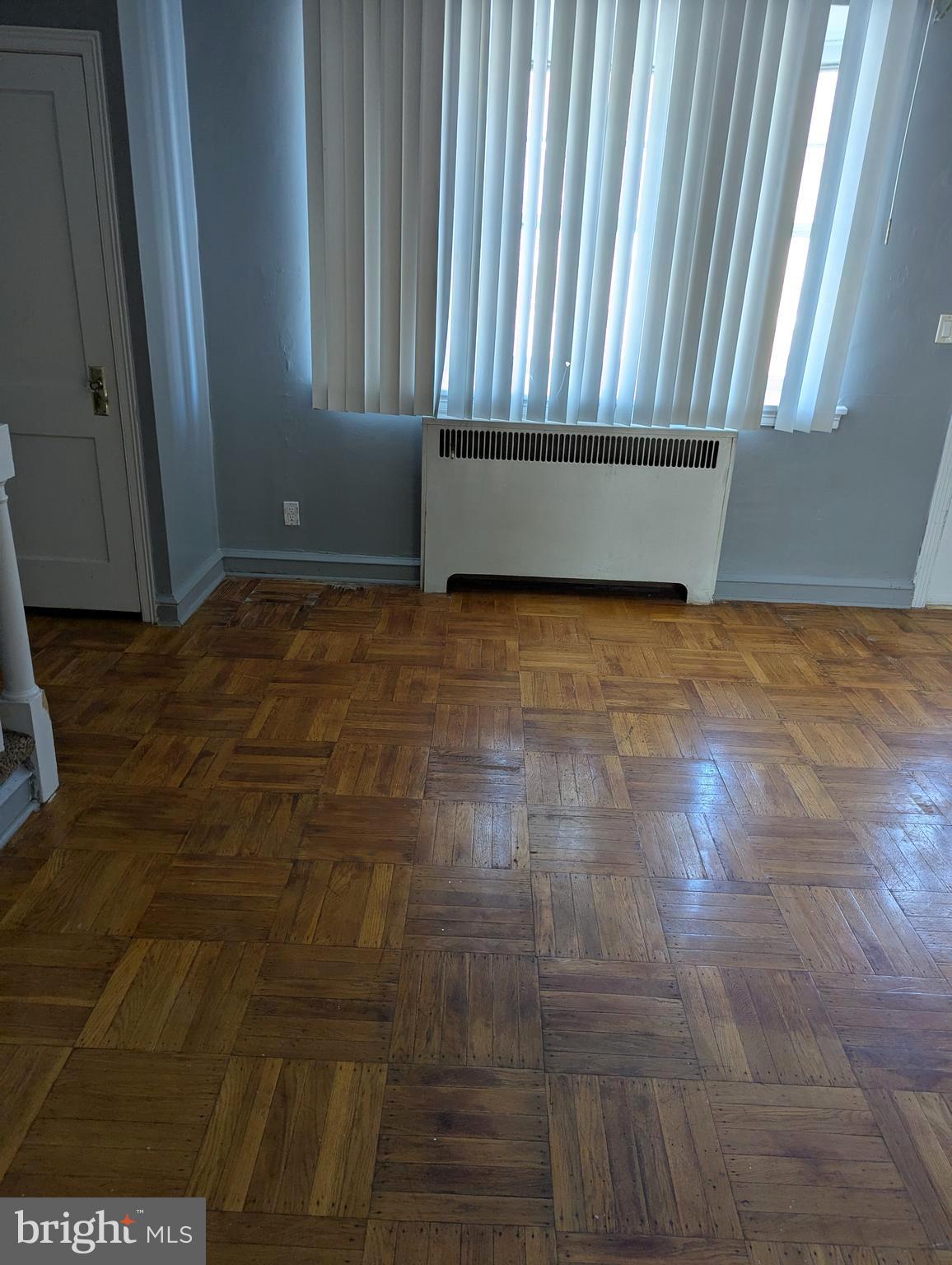 CASTOR GARDENS - Residential Lease