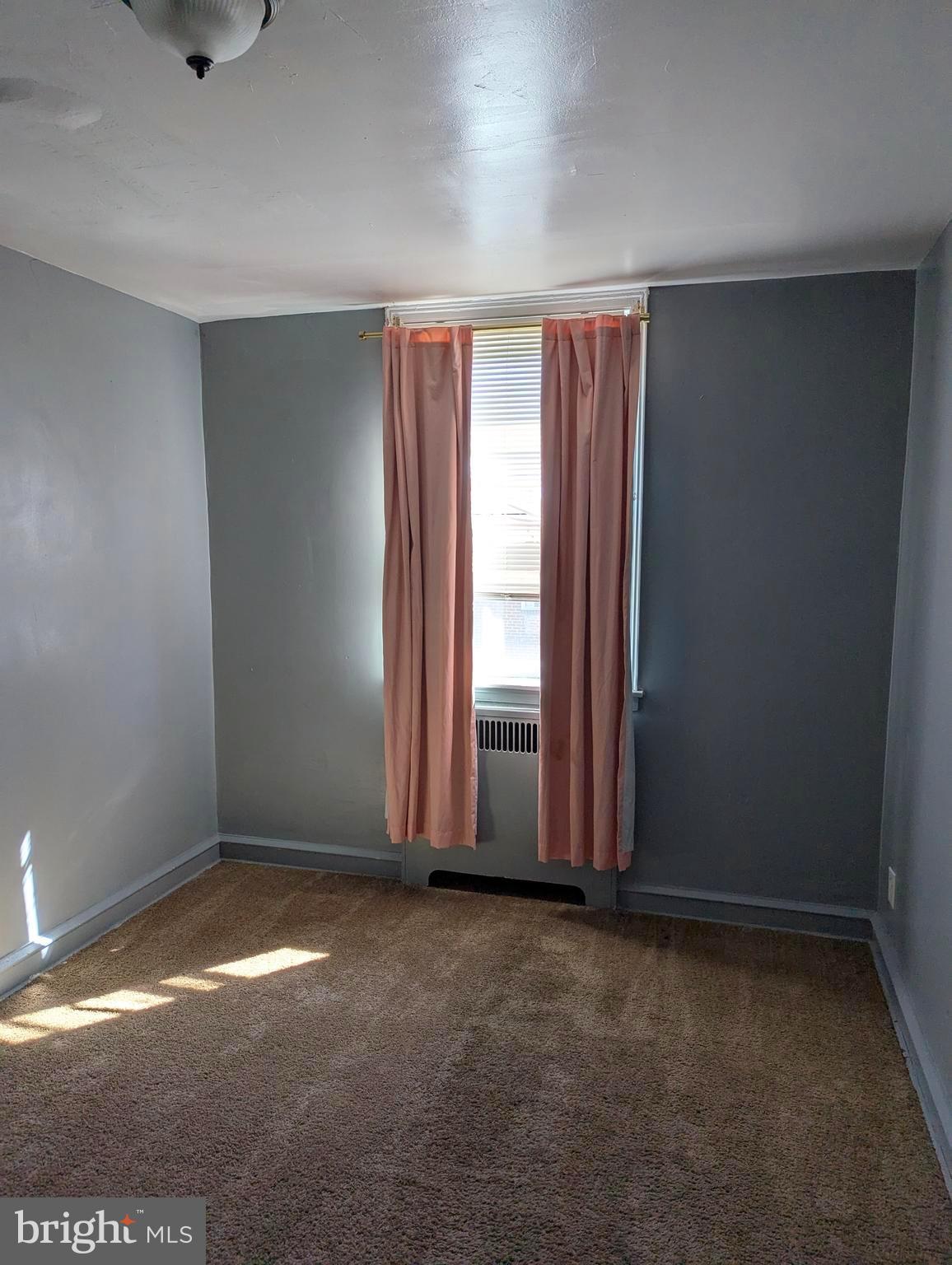 CASTOR GARDENS - Residential Lease