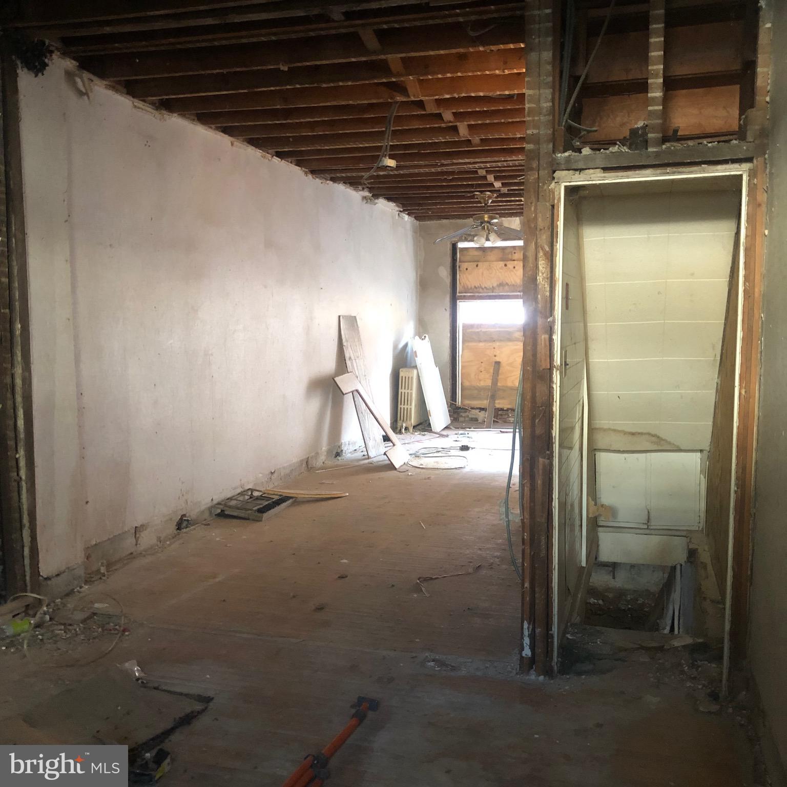 MADISON EASTEND - Residential