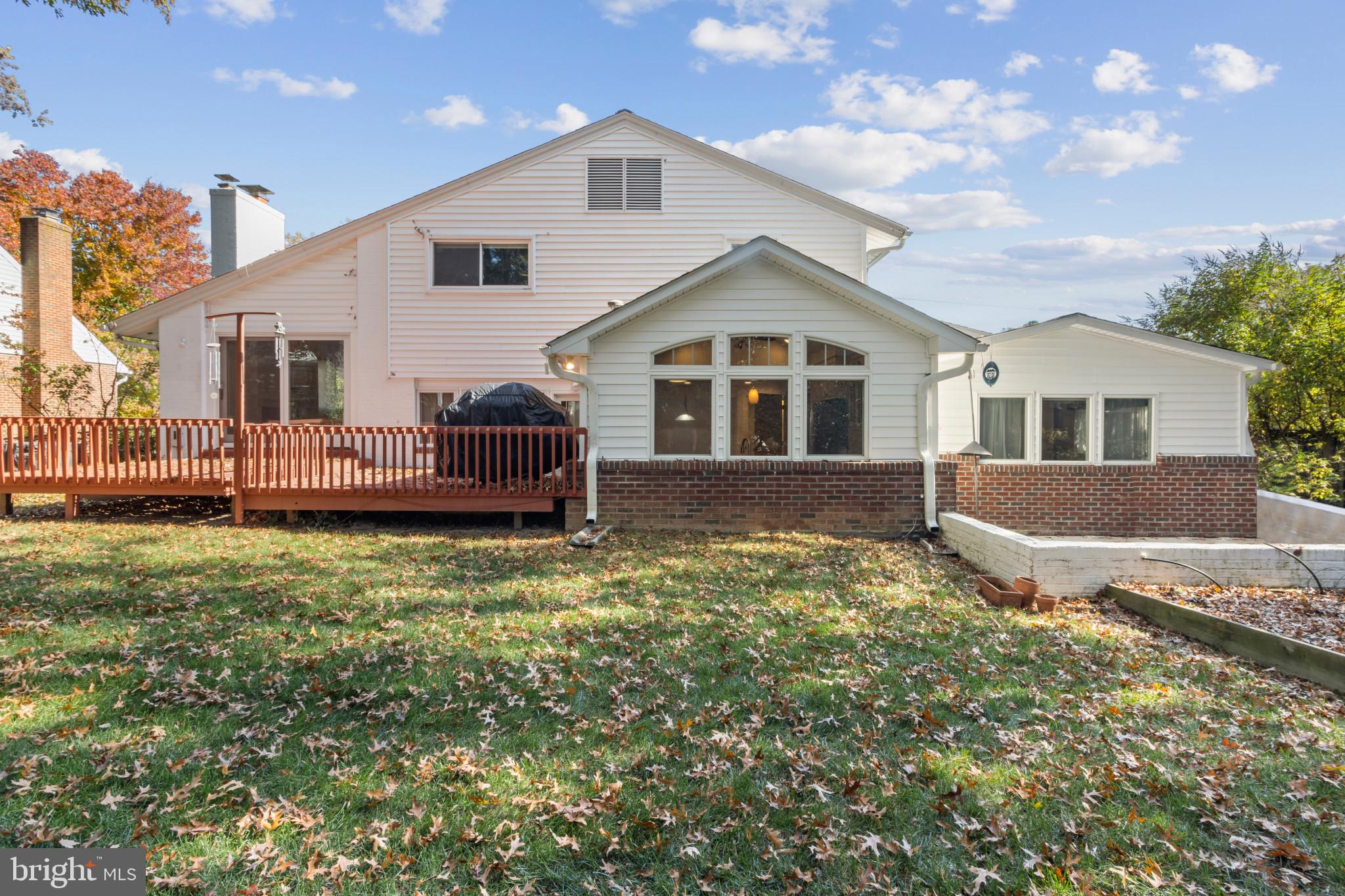 WAYNEWOOD - Residential