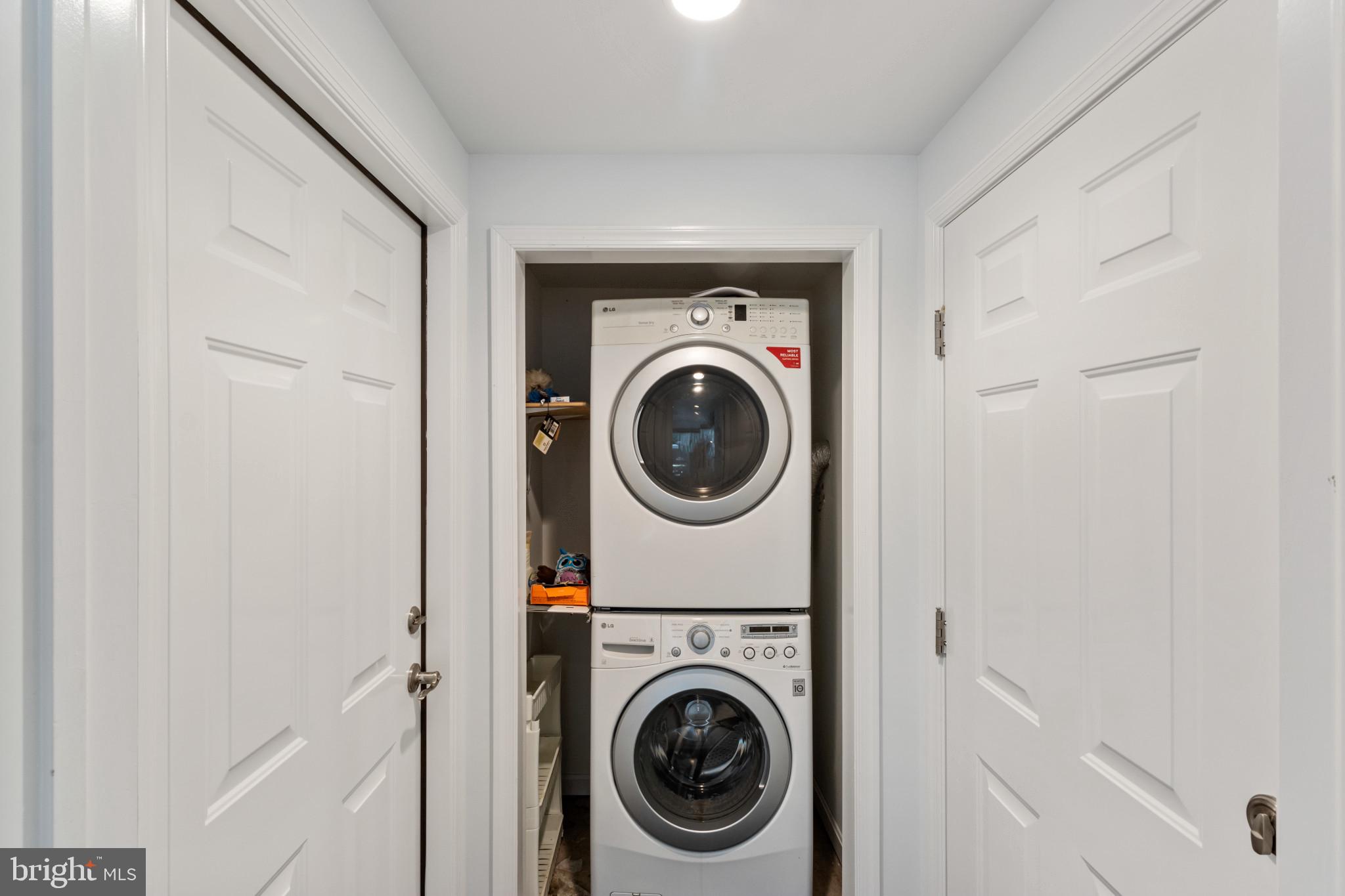 WAYNEWOOD - Residential