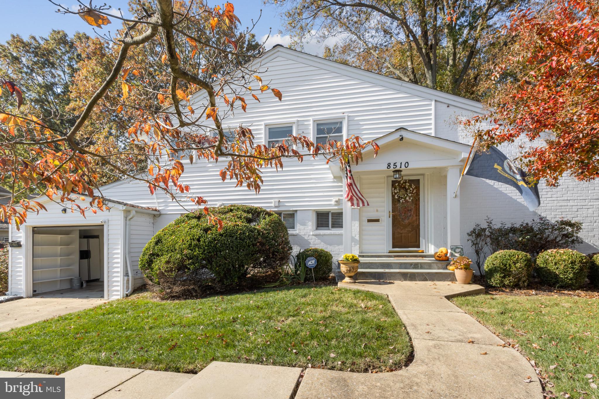 WAYNEWOOD - Residential