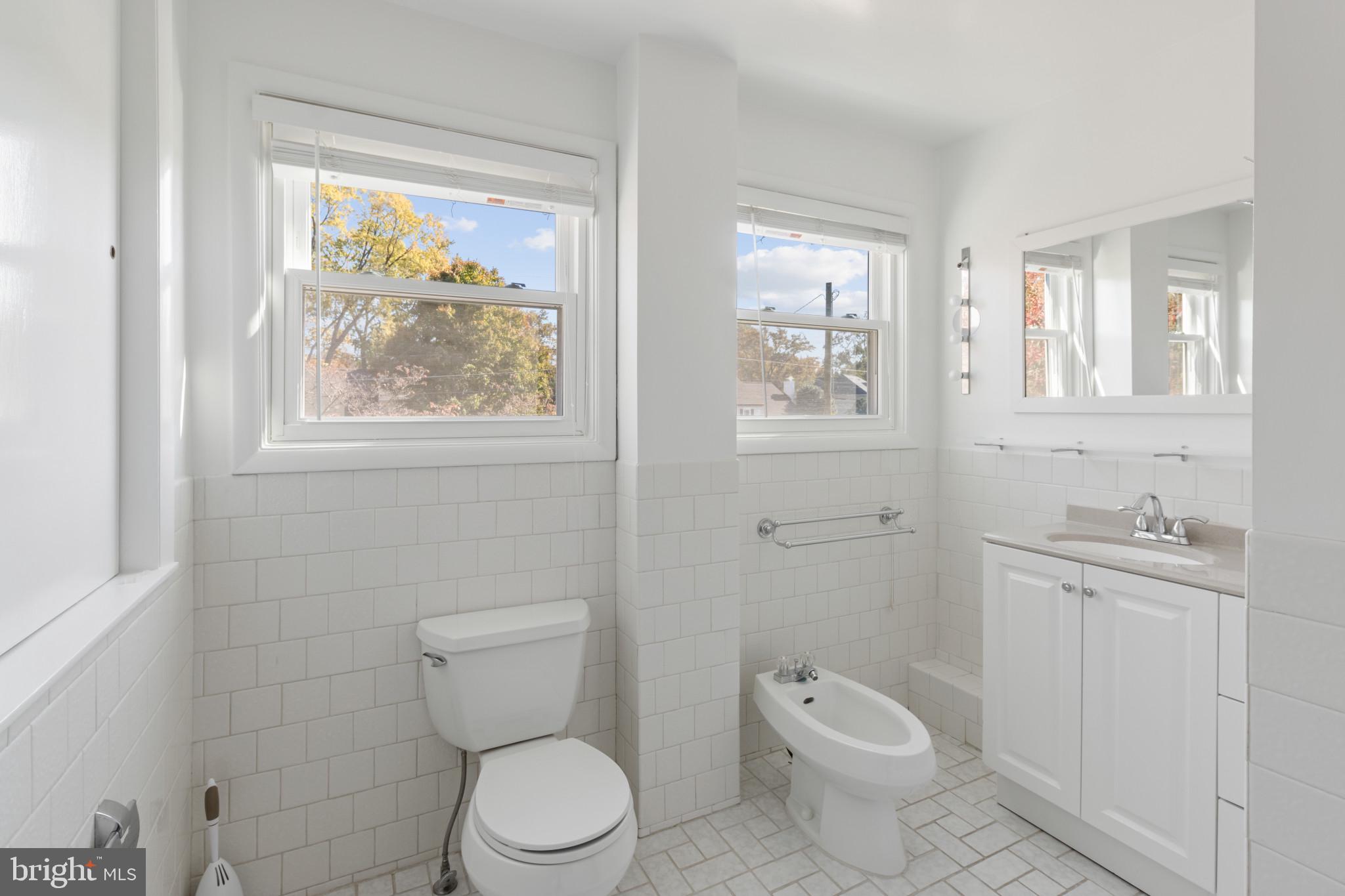 WAYNEWOOD - Residential