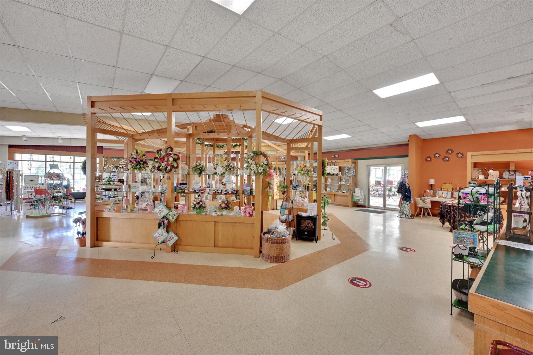 MYERSTOWN/LEBANON - Commercial Sale