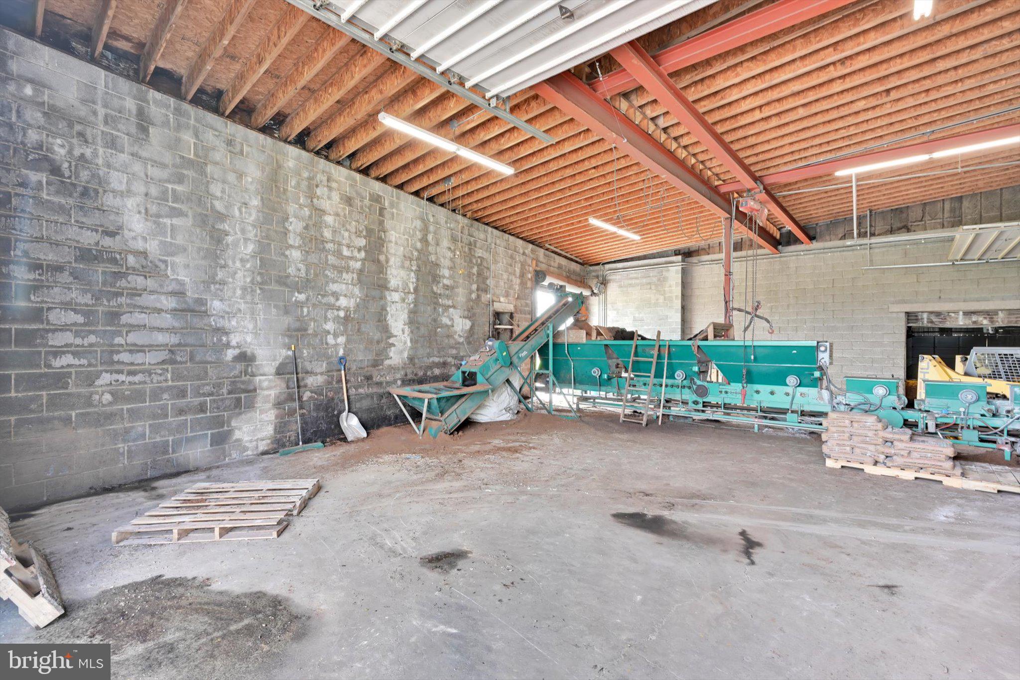 MYERSTOWN/LEBANON - Commercial Sale