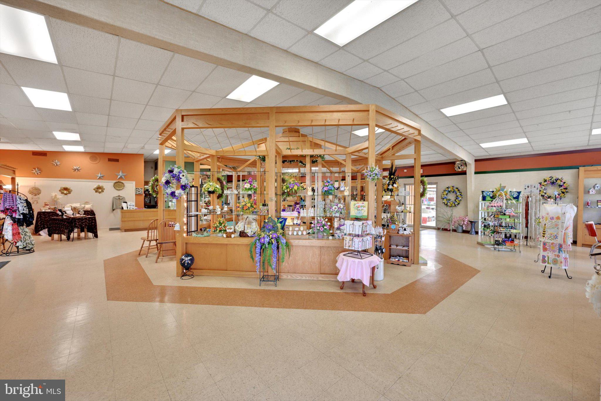 MYERSTOWN/LEBANON - Commercial Sale