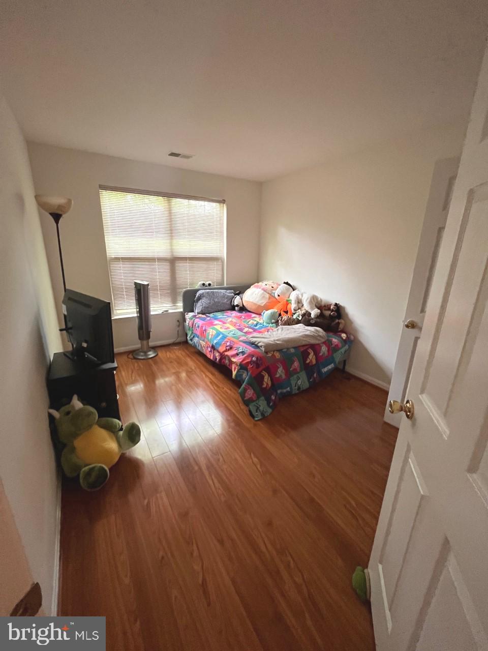 SOUTHLAKE AT MONTCLAIR - Residential Lease