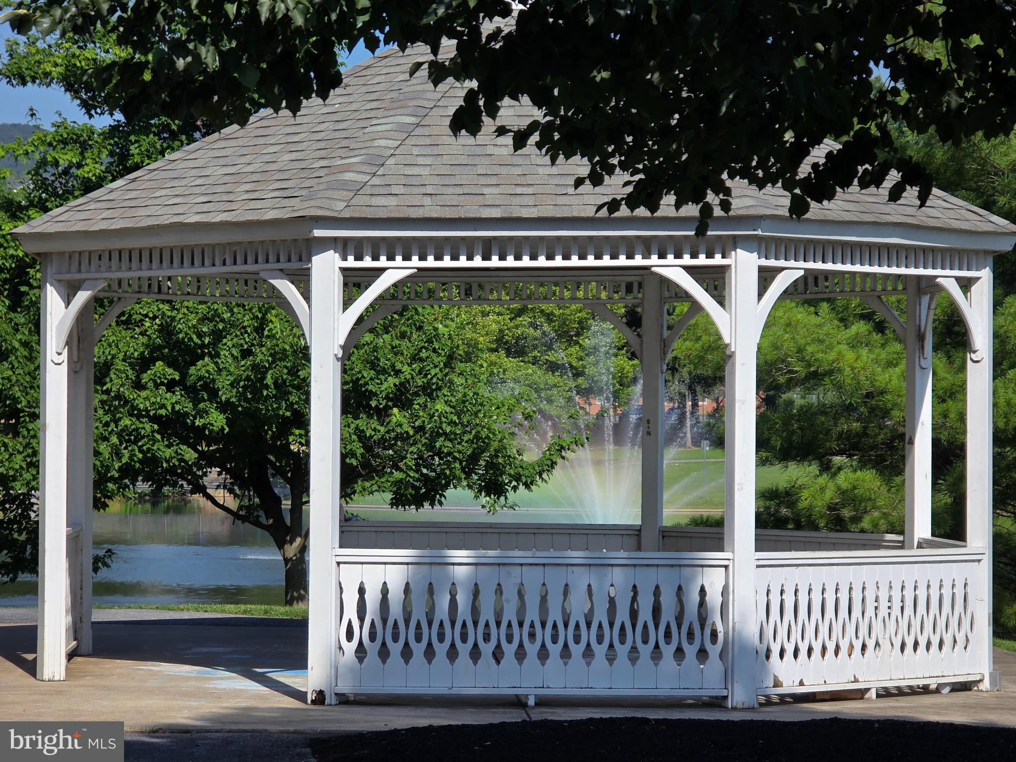 WHITTIER POND - Residential