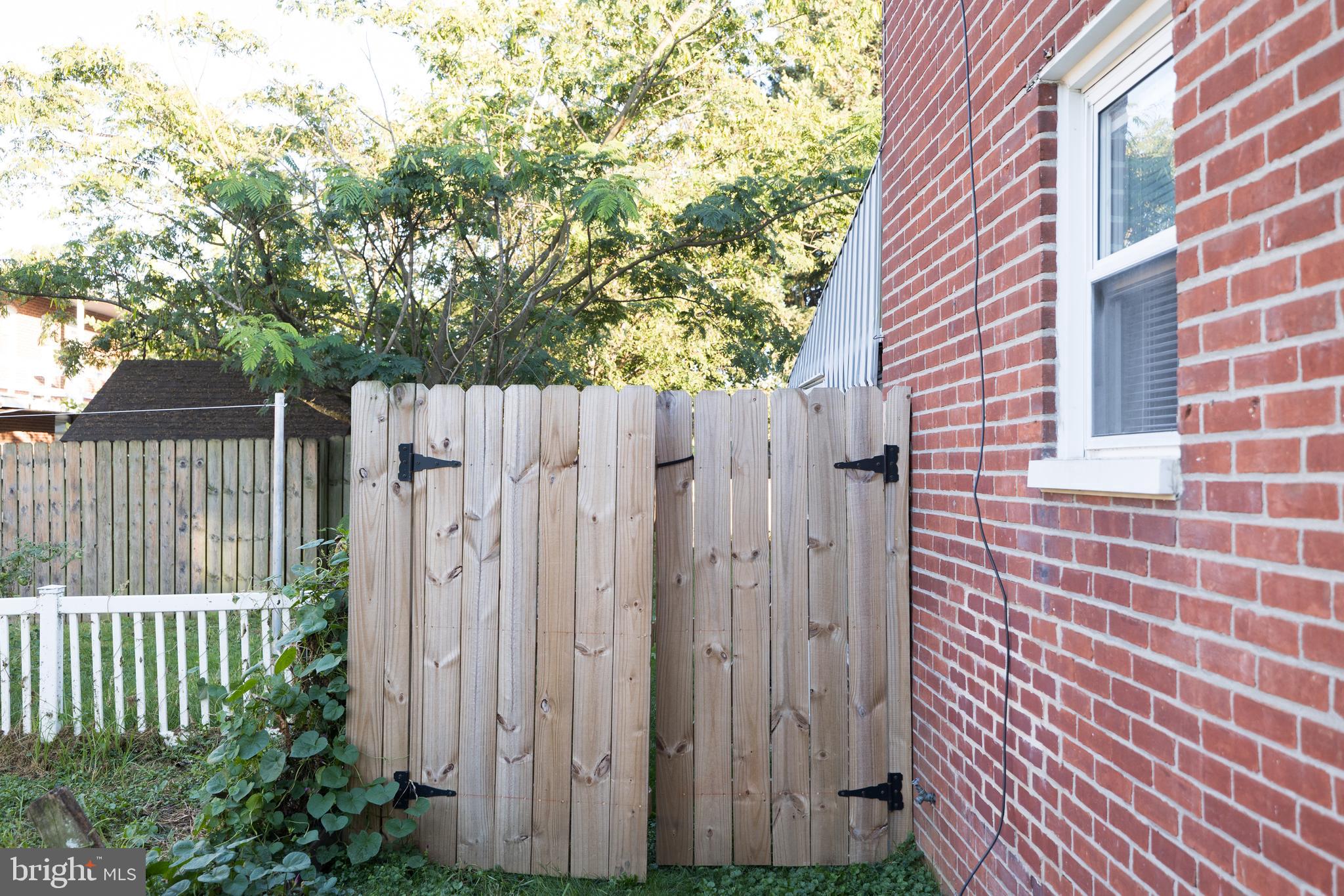 LANCASTER - Residential