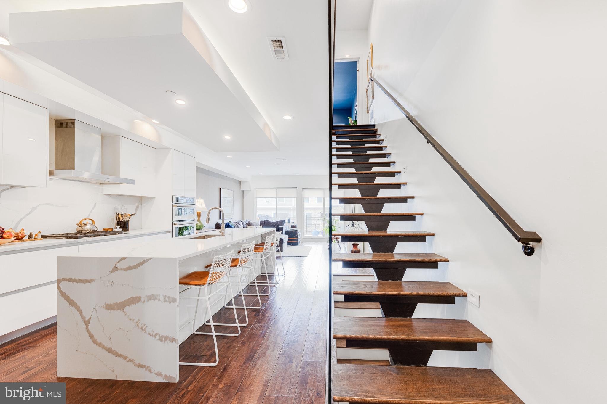 FRANCISVILLE - Residential