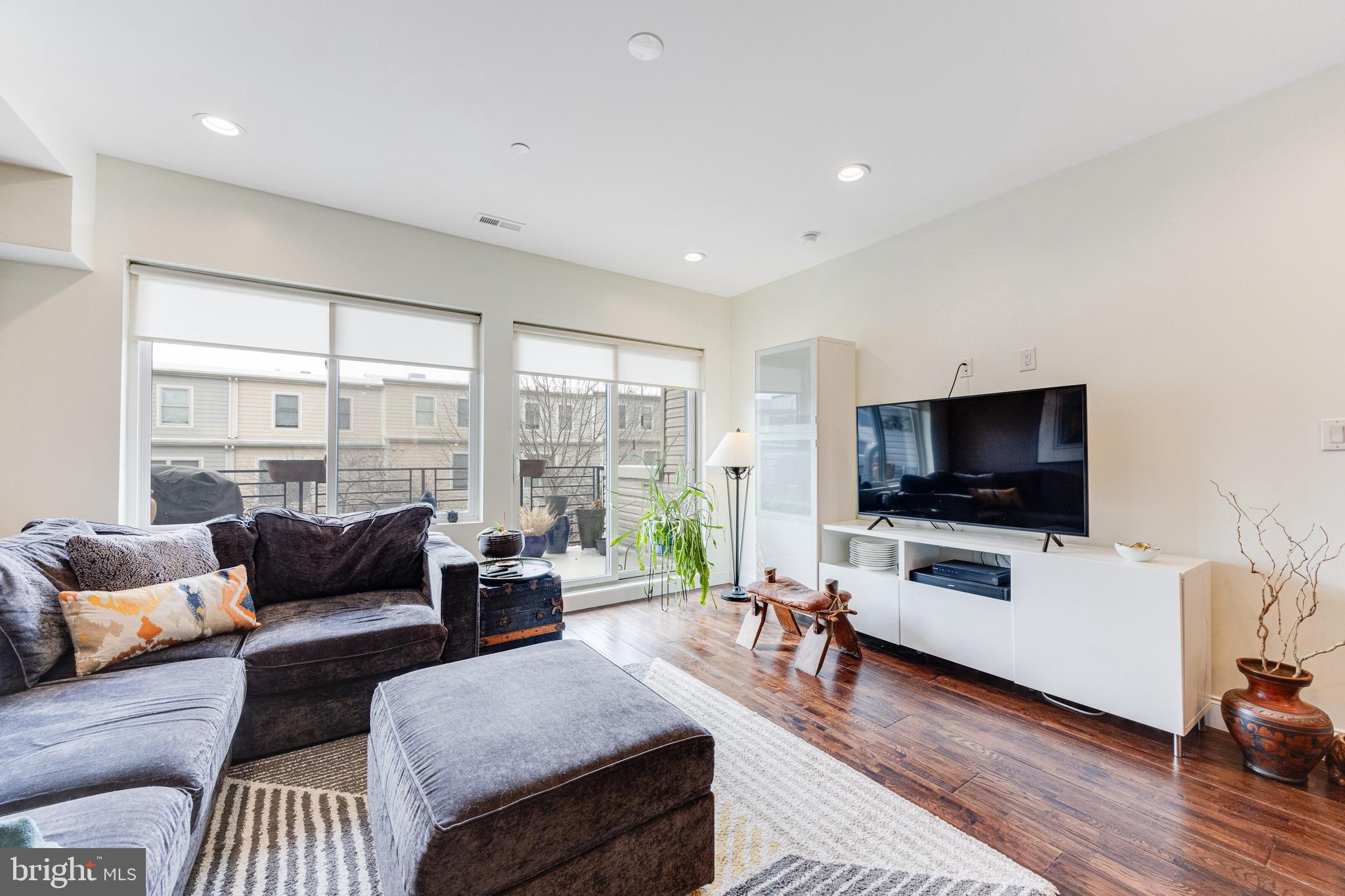 FRANCISVILLE - Residential