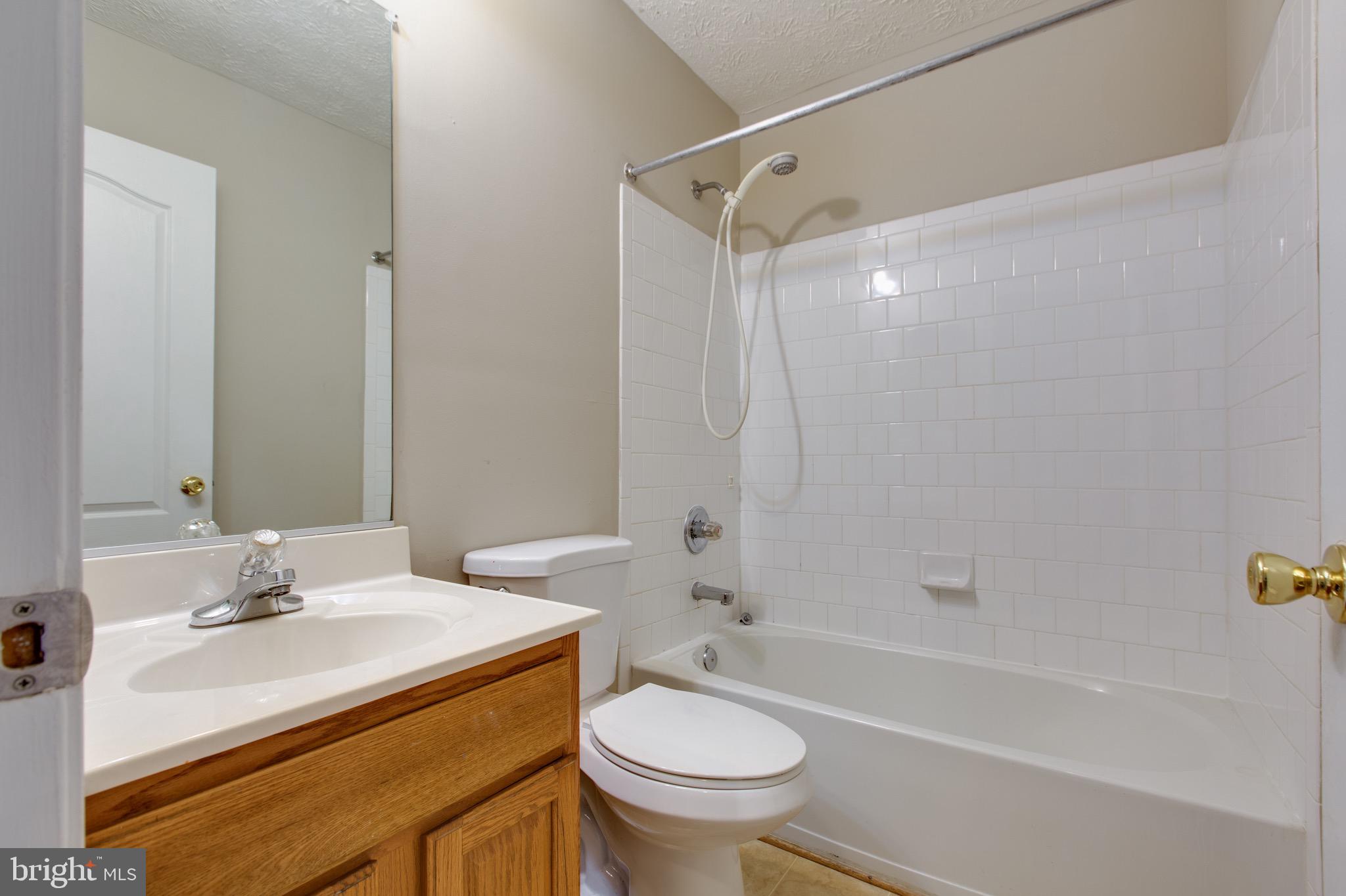 HOWARDS RIDGE - Residential Lease