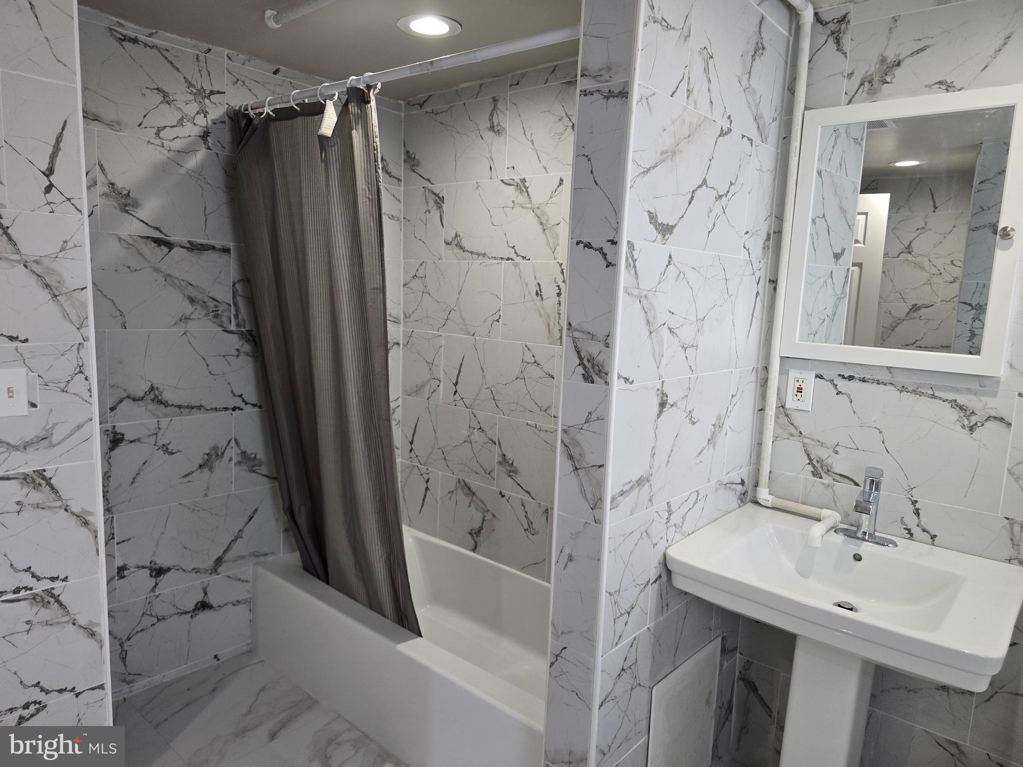 CHESTER CITY - Residential