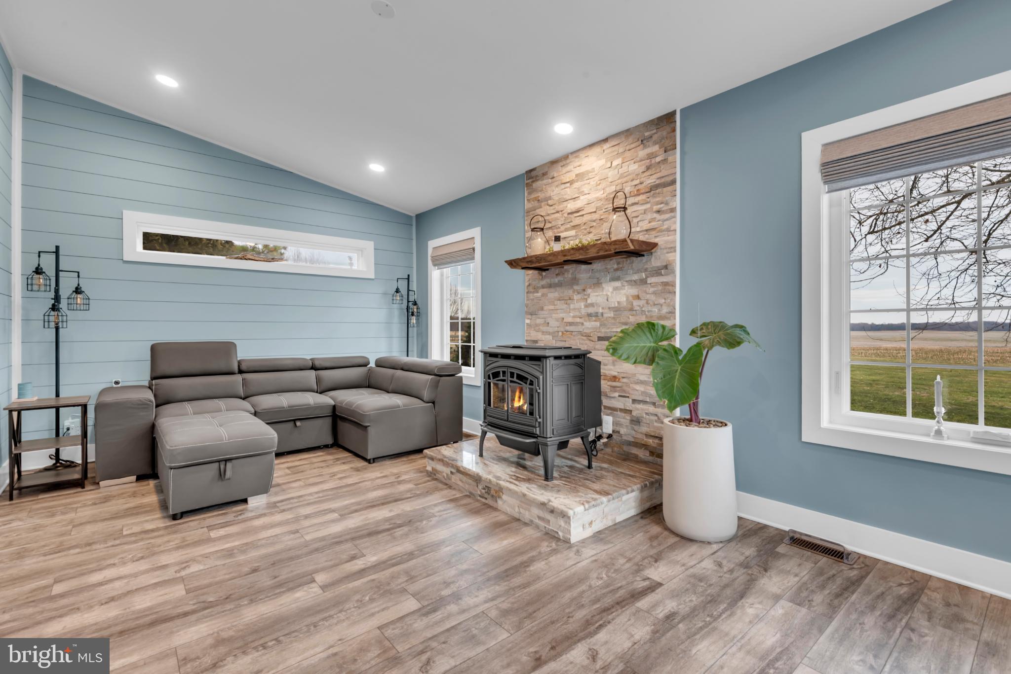 OVERLOOK AT CARMICHAEL - Residential