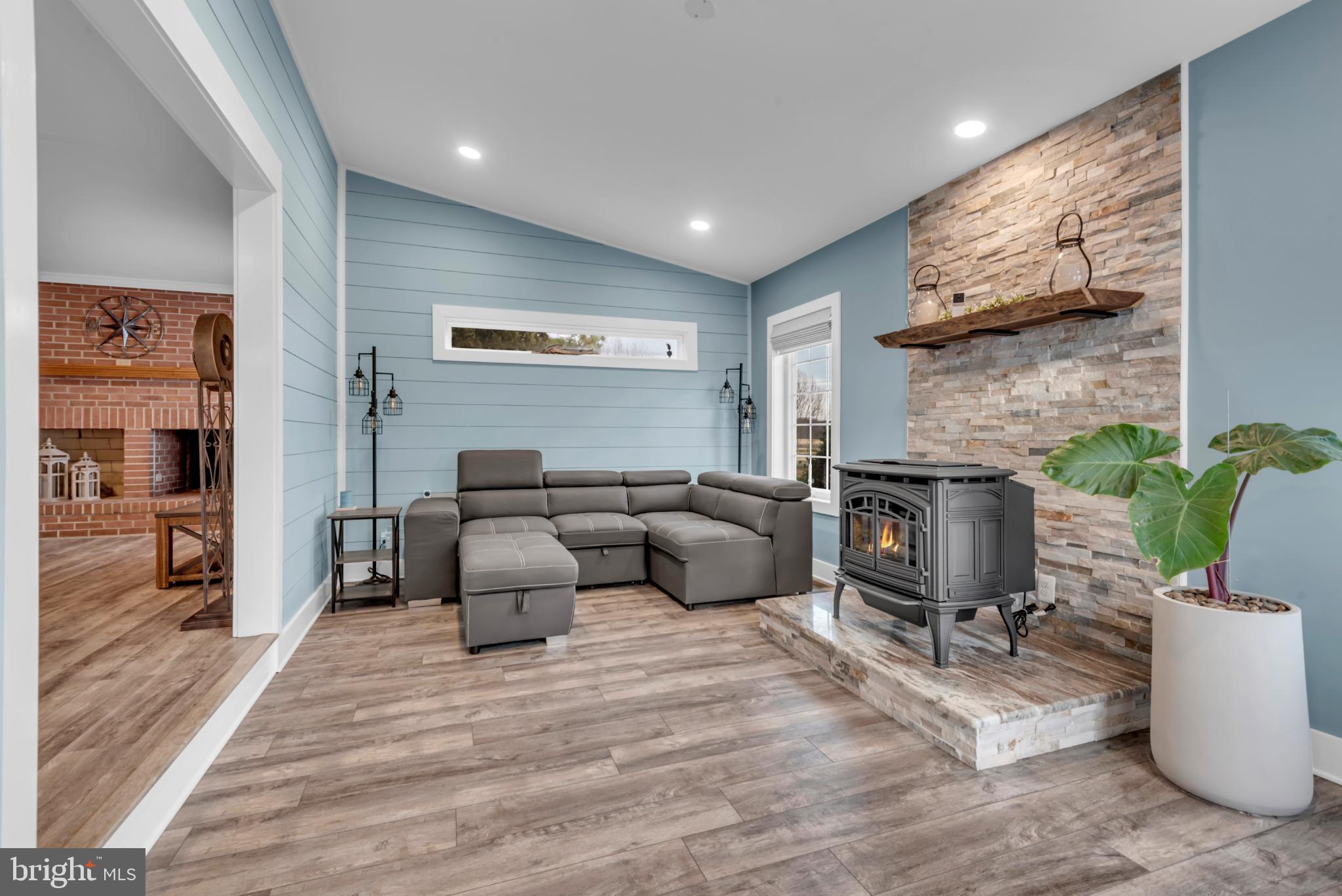 OVERLOOK AT CARMICHAEL - Residential