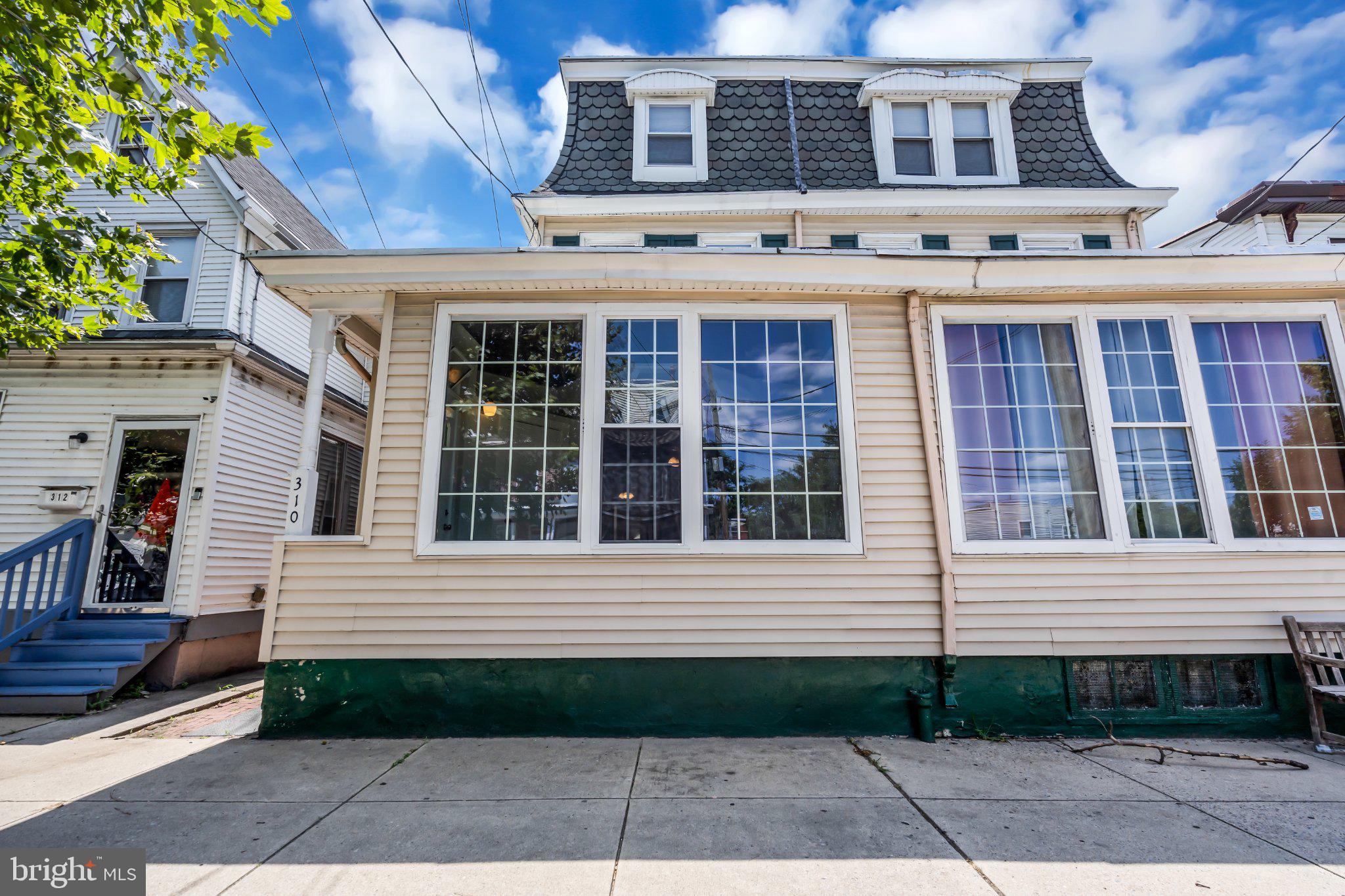310 MARKET