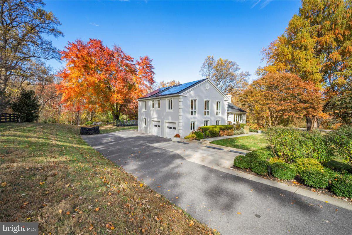 10801 SPRING KNOLL DRIVE