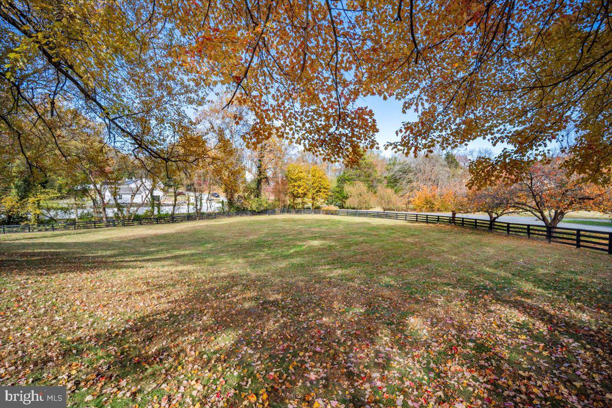 POTOMAC OUTSIDE - Residential