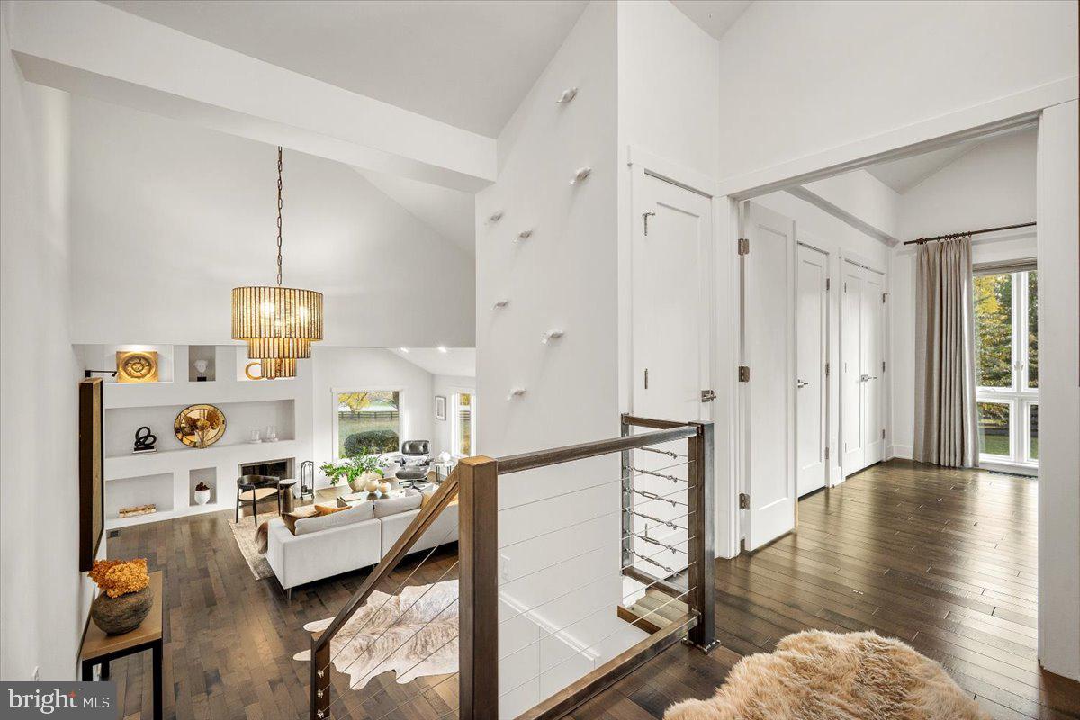 POTOMAC OUTSIDE - Residential