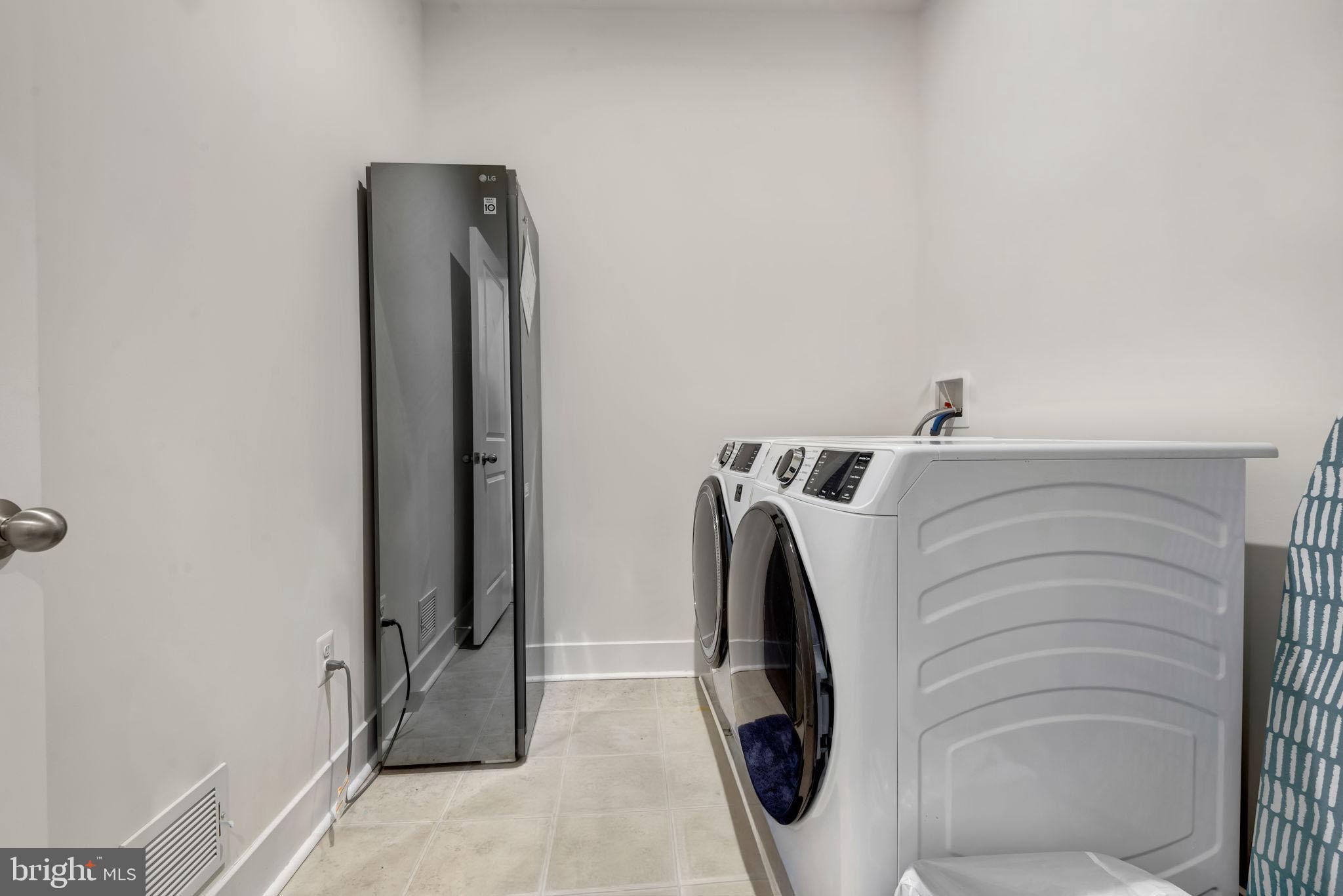 WADE'S GRANT - Residential Lease