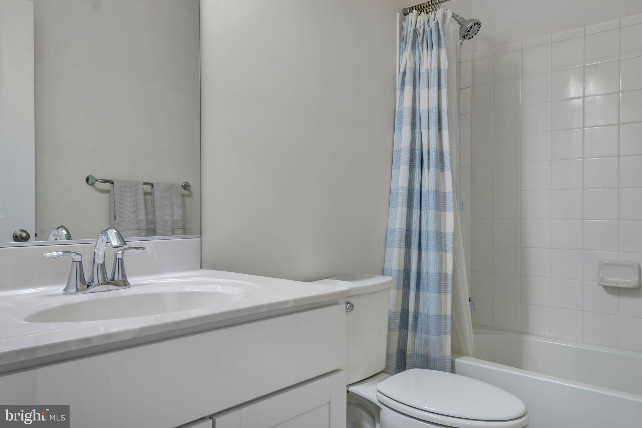 WADE'S GRANT - Residential Lease