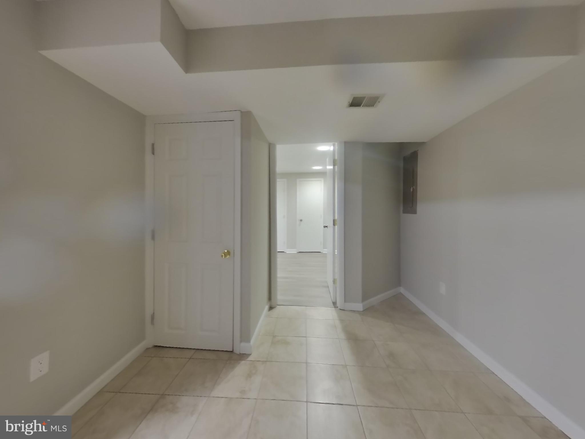 SPRINGFIELD MANOR CLUSTER - Residential Lease