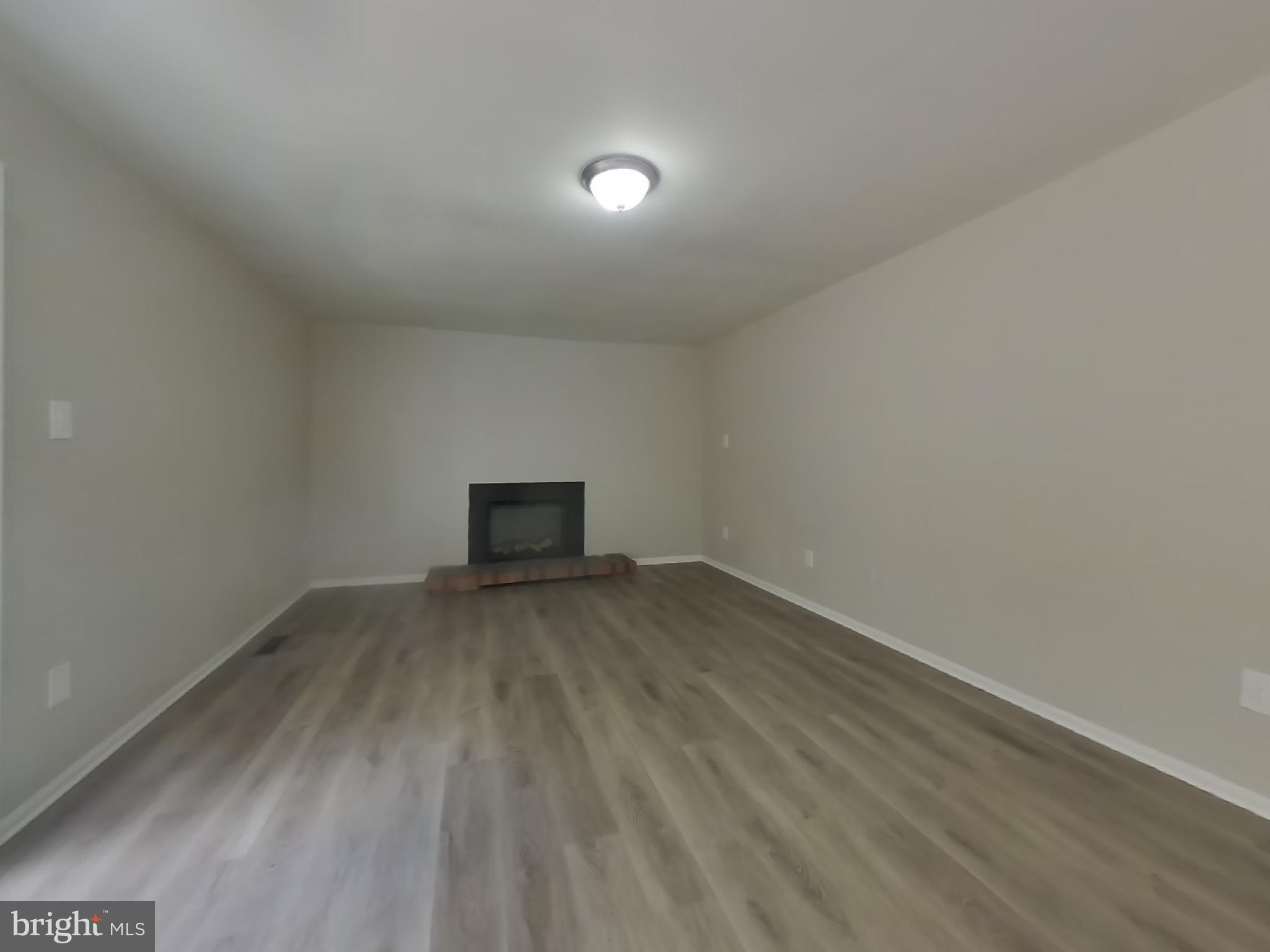 SPRINGFIELD MANOR CLUSTER - Residential Lease