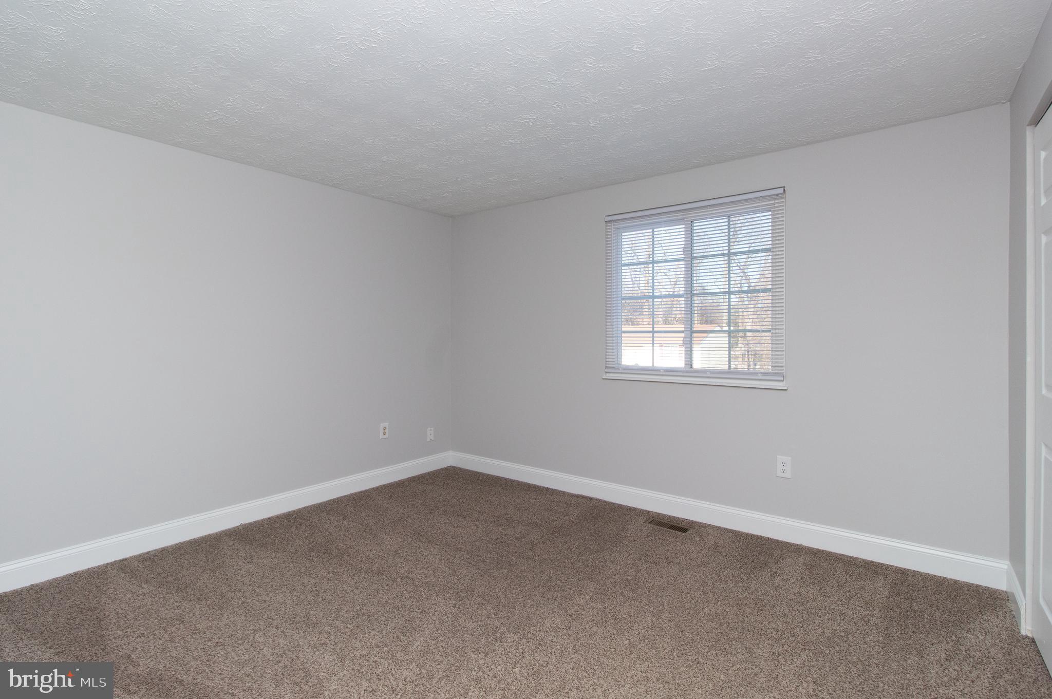 TEMPLE HILL ESTATES - Residential Lease