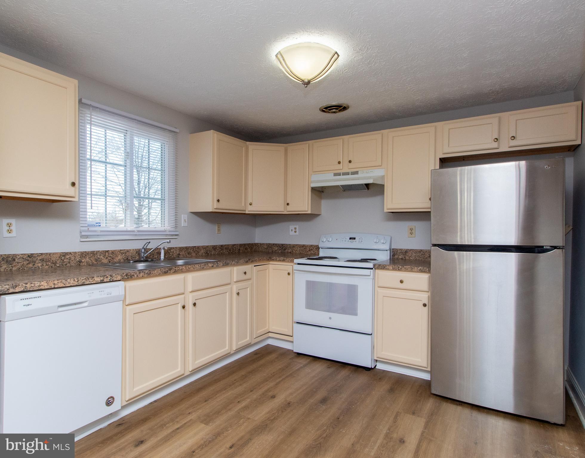 TEMPLE HILL ESTATES - Residential Lease