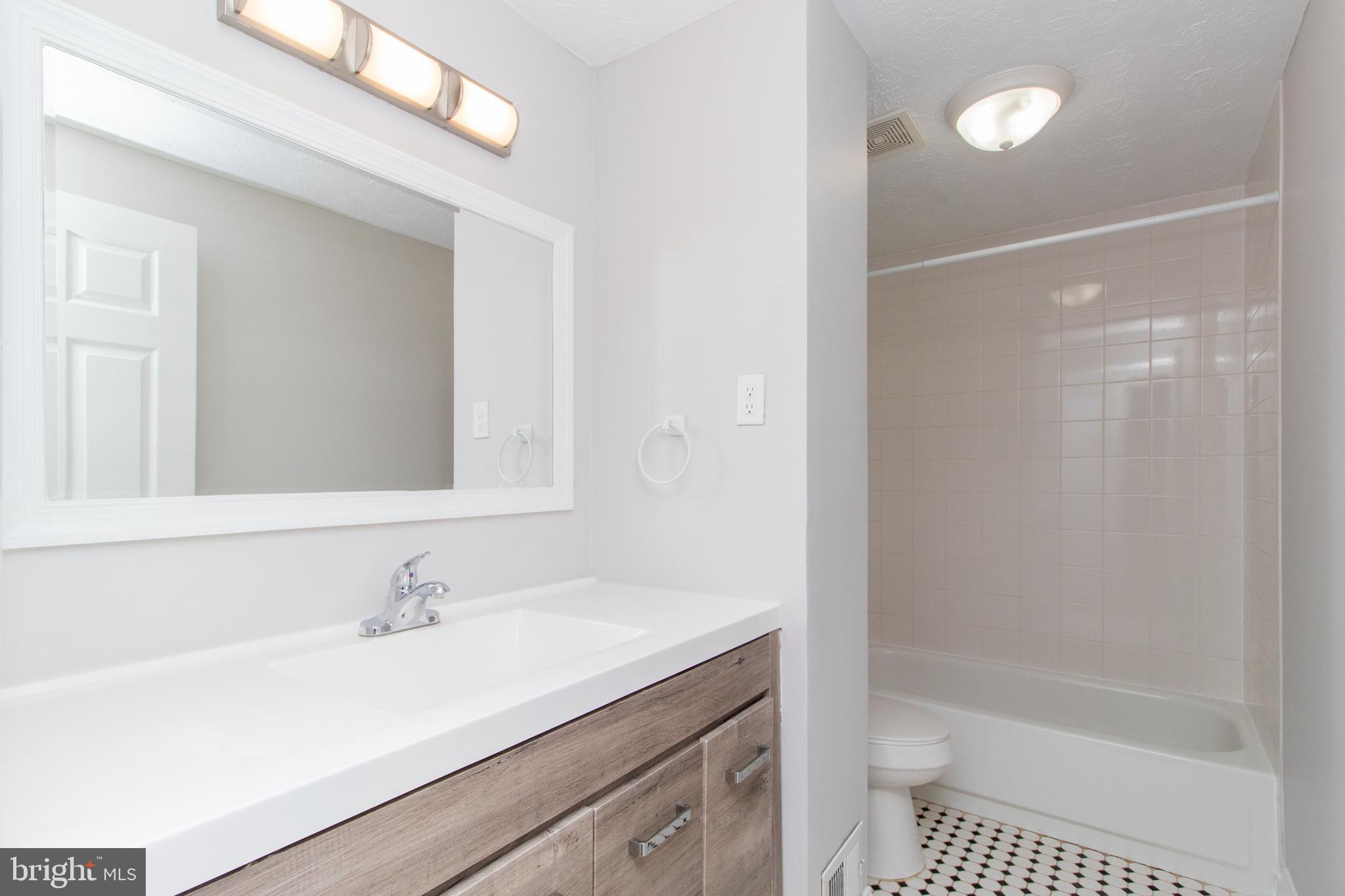 TEMPLE HILL ESTATES - Residential Lease