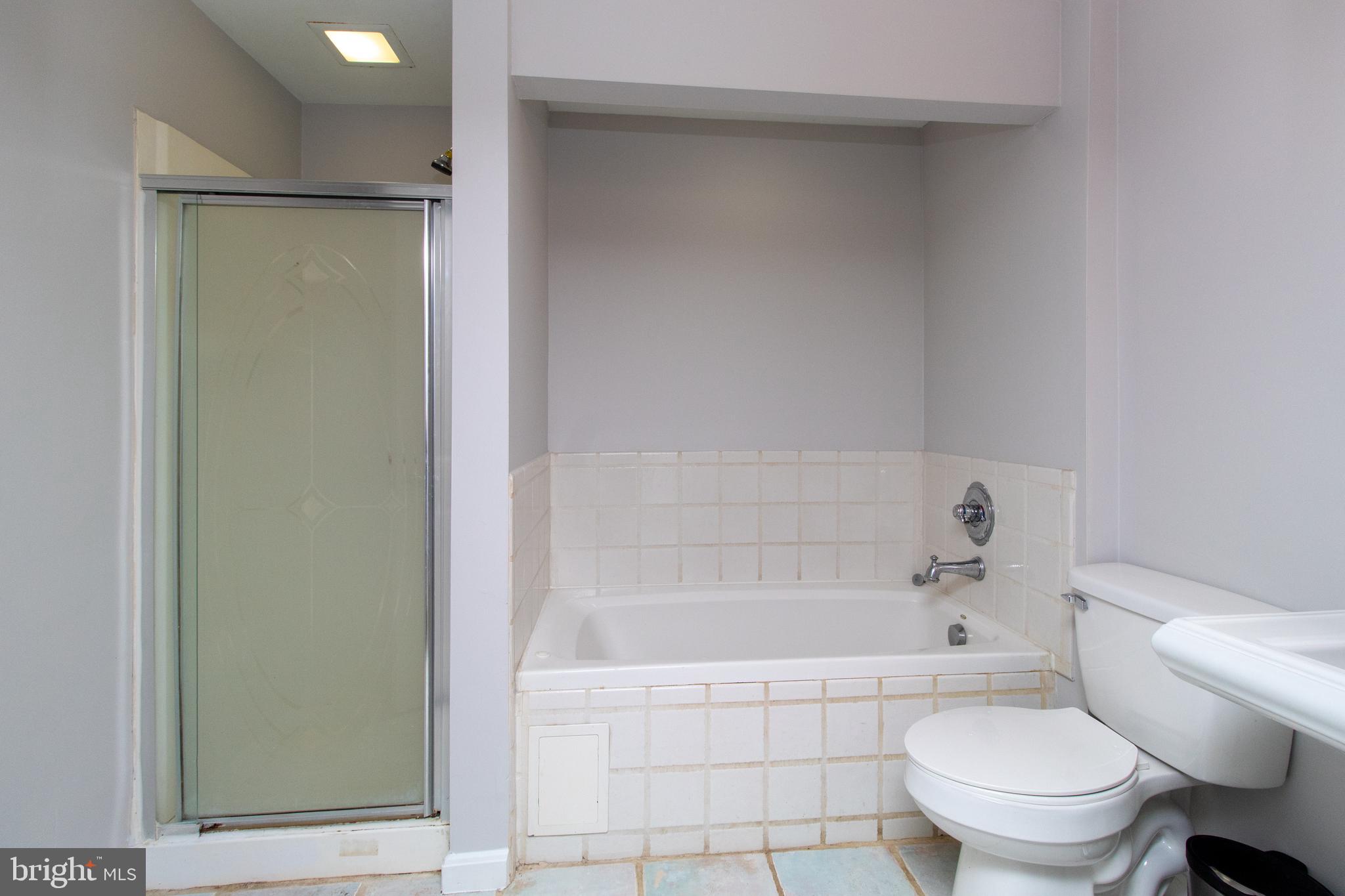 TEMPLE HILL ESTATES - Residential Lease