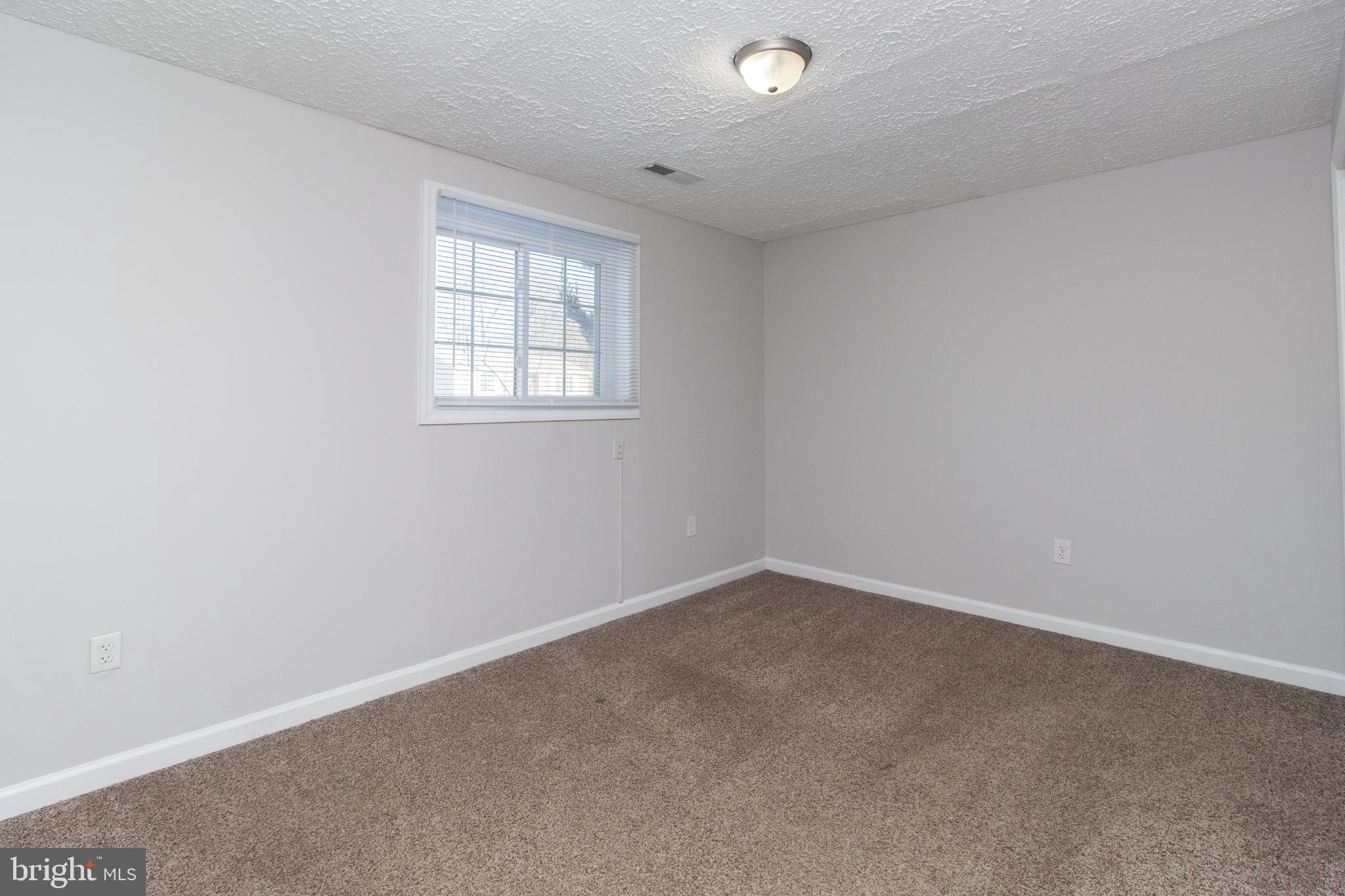 TEMPLE HILL ESTATES - Residential Lease