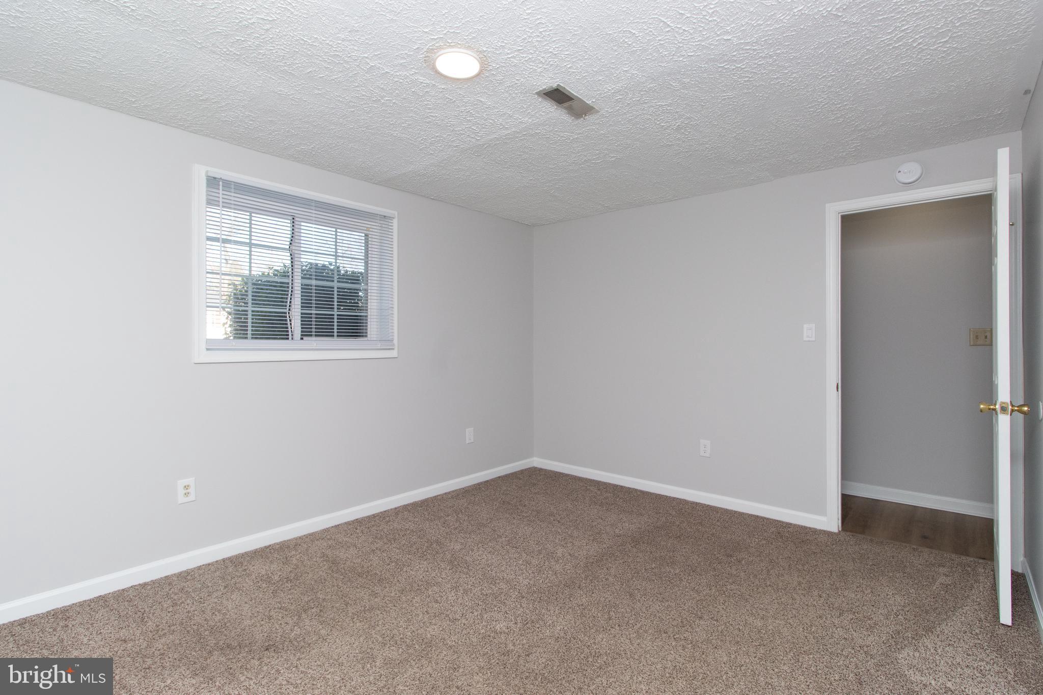 TEMPLE HILL ESTATES - Residential Lease