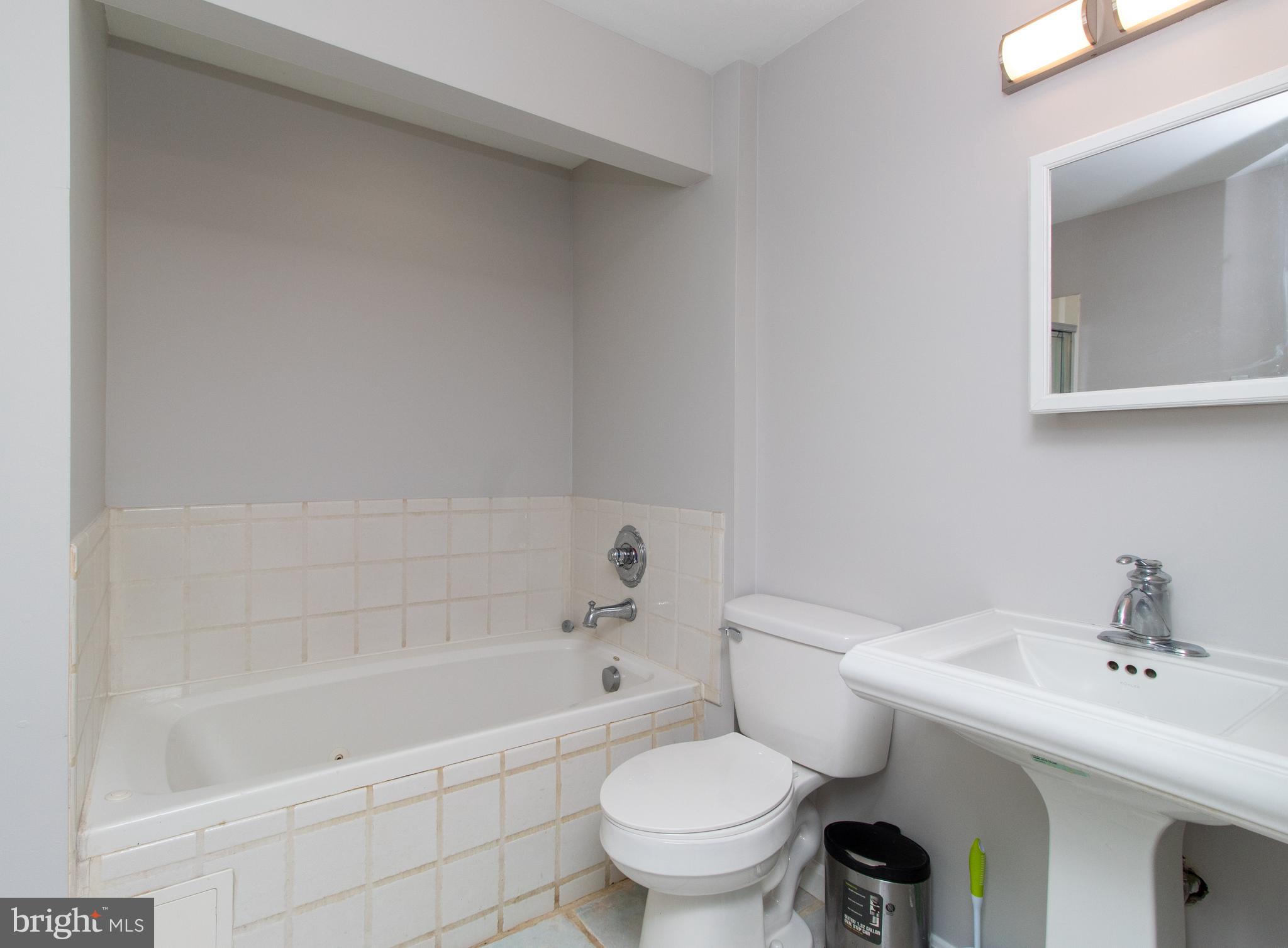 TEMPLE HILL ESTATES - Residential Lease