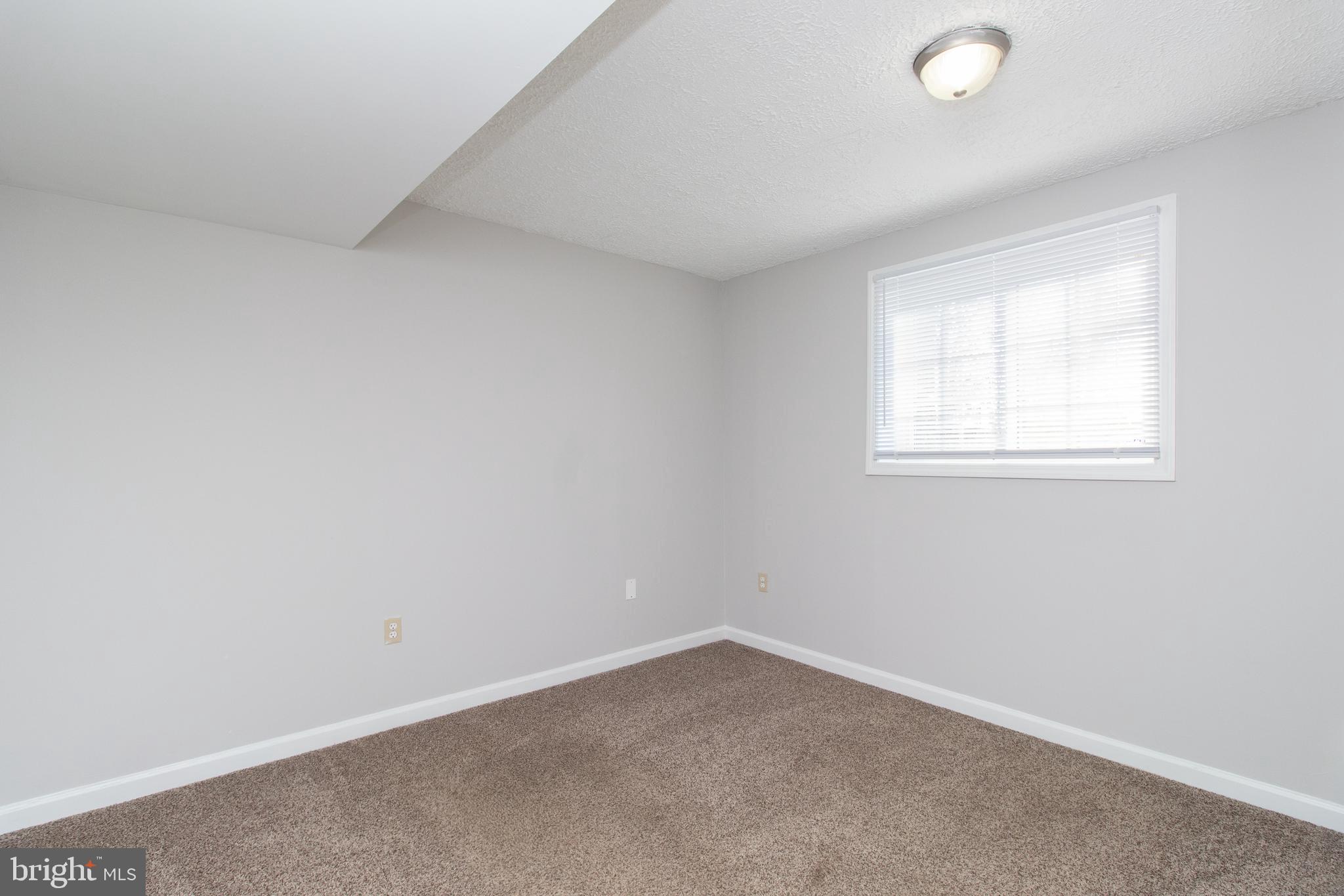 TEMPLE HILL ESTATES - Residential Lease