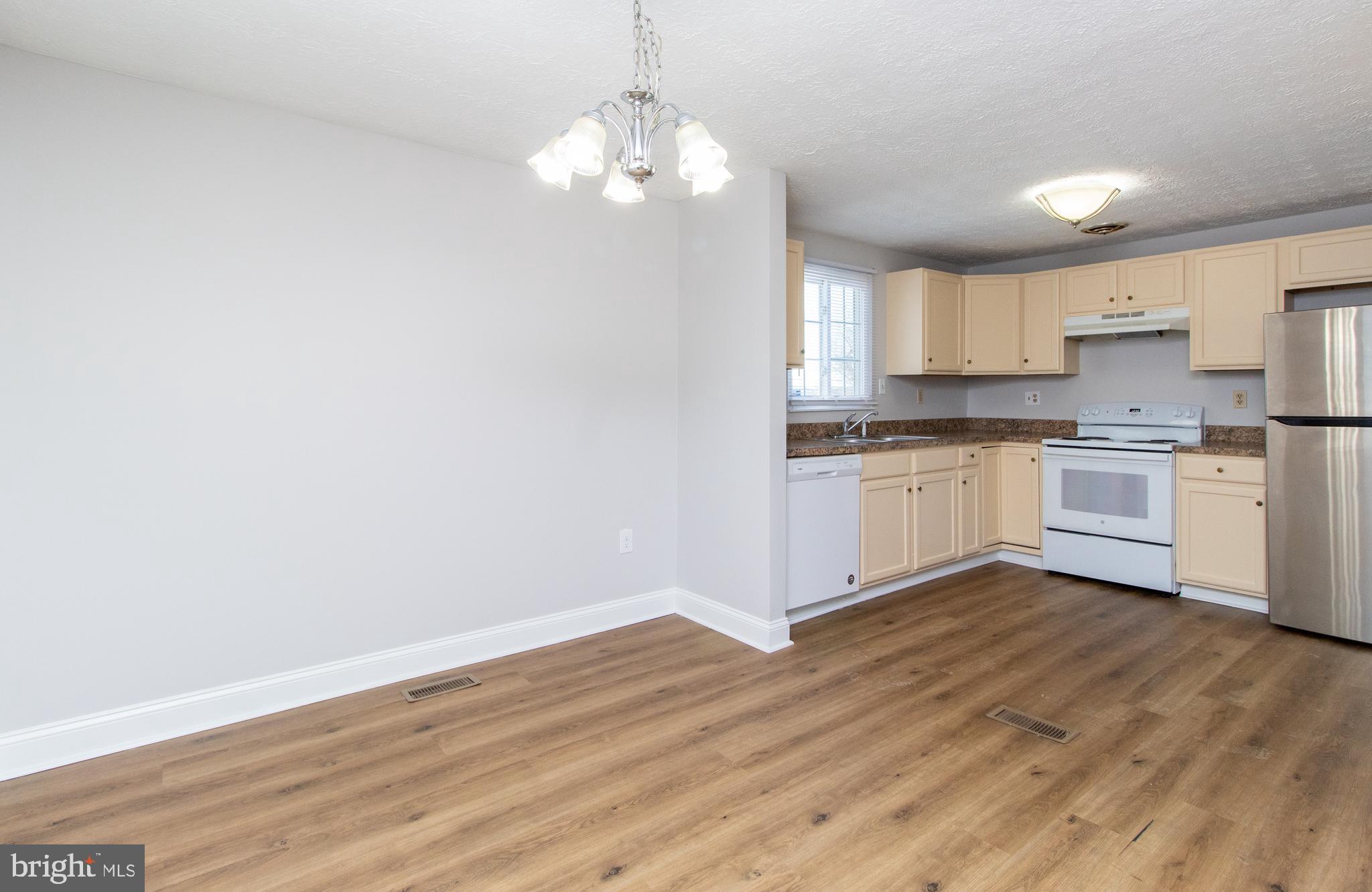 TEMPLE HILL ESTATES - Residential Lease