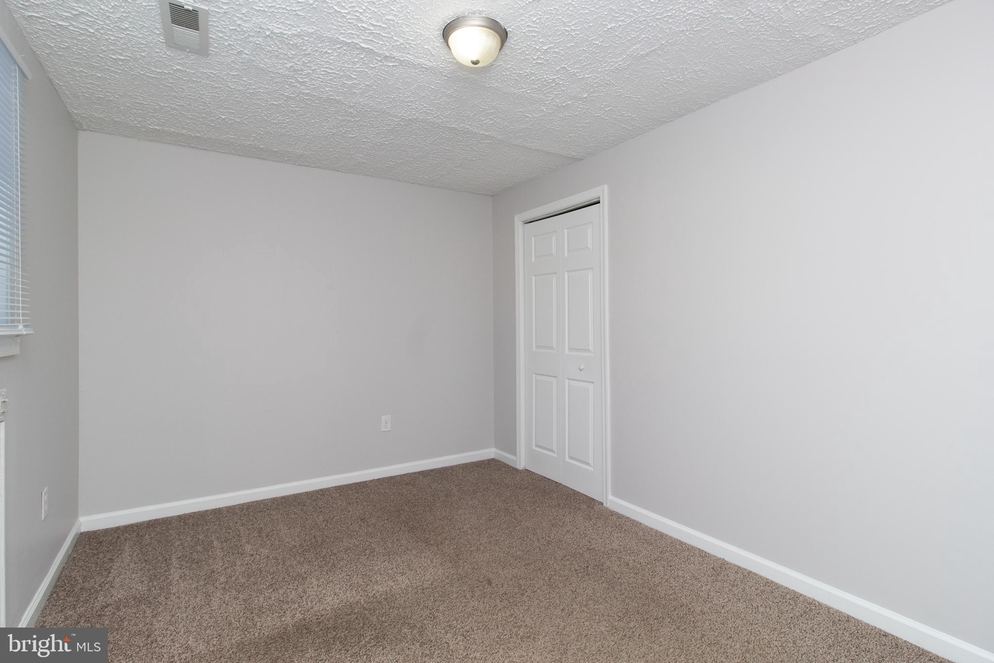 TEMPLE HILL ESTATES - Residential Lease