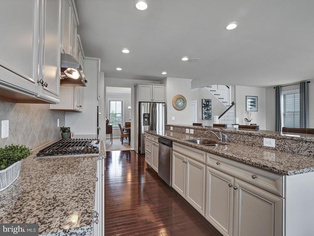 LANDSDALE - Residential