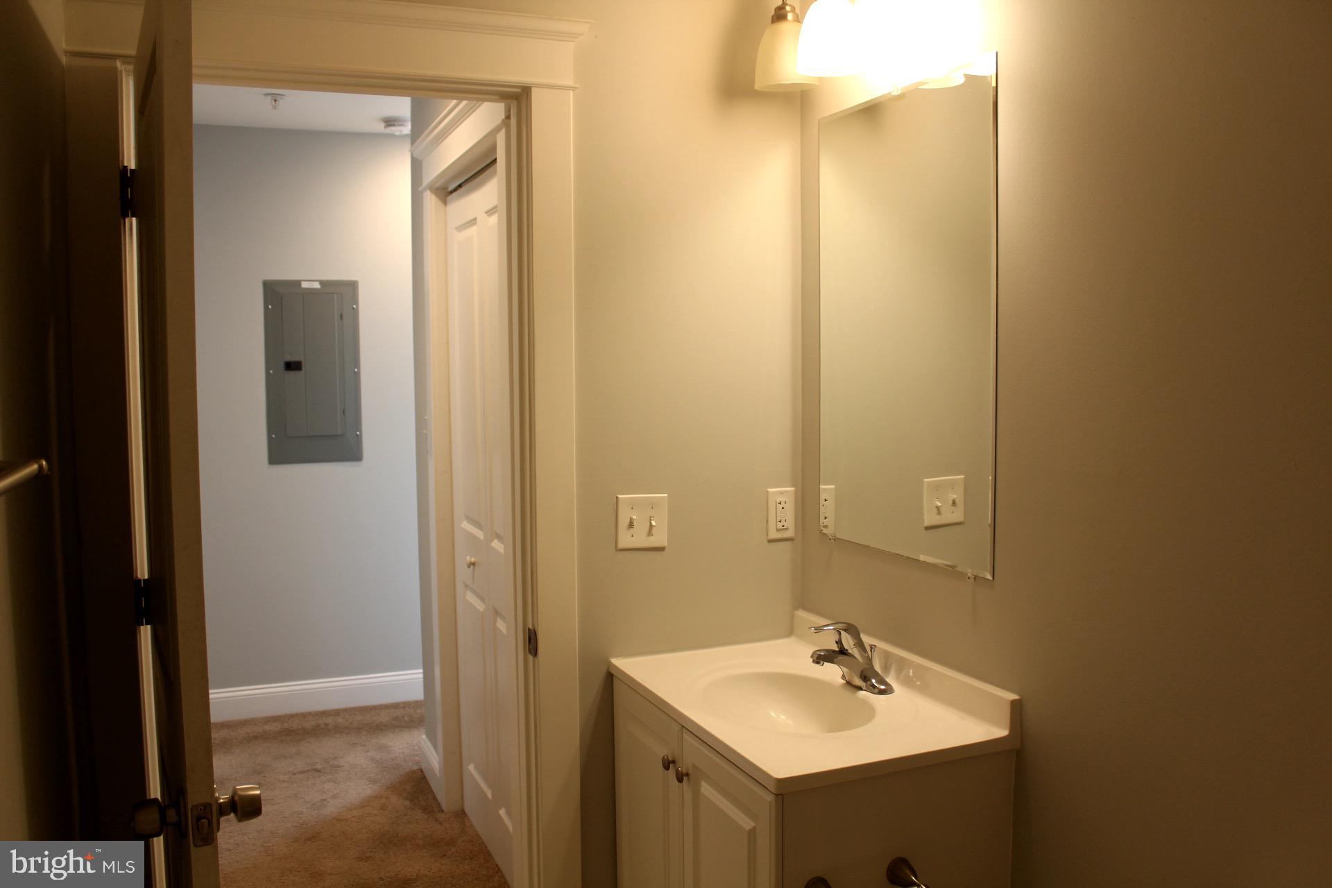 GERMANTOWN - Residential Lease