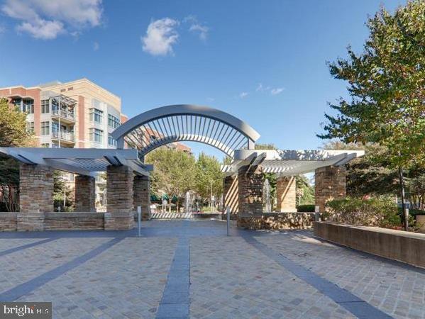 ONE PARK CREST CONDOMINIUM - Residential Lease