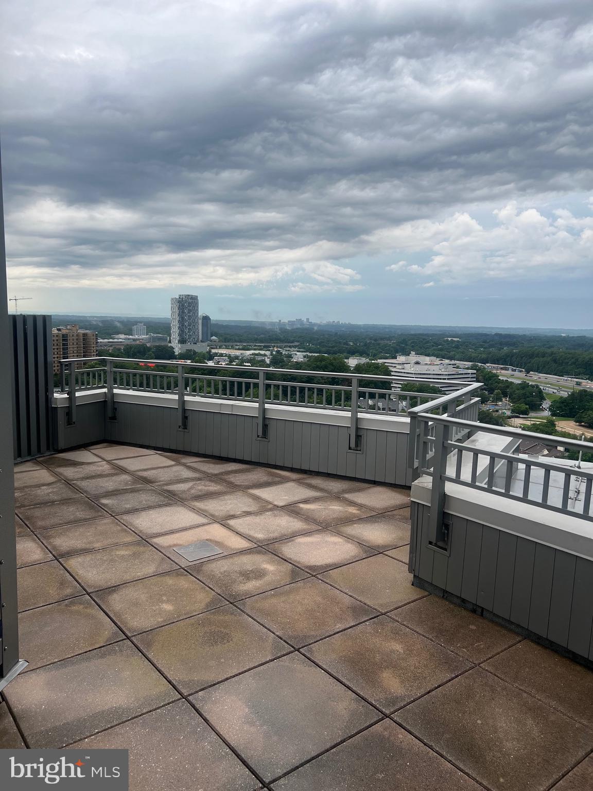 ONE PARK CREST CONDOMINIUM - Residential Lease