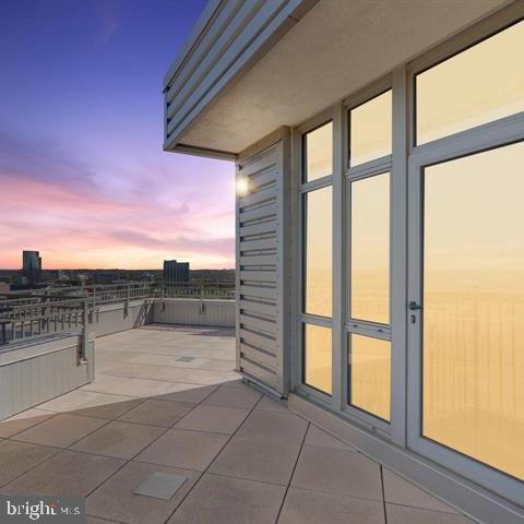 ONE PARK CREST CONDOMINIUM - Residential Lease