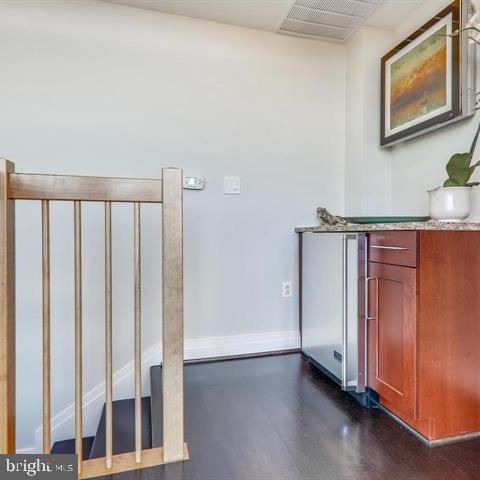 ONE PARK CREST CONDOMINIUM - Residential Lease