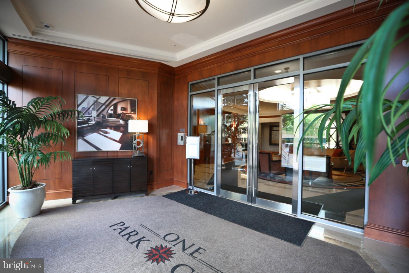 ONE PARK CREST CONDOMINIUM - Residential Lease