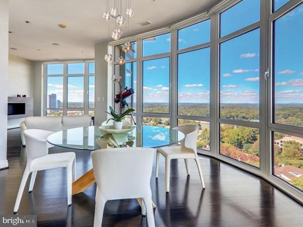 ONE PARK CREST CONDOMINIUM - Residential Lease