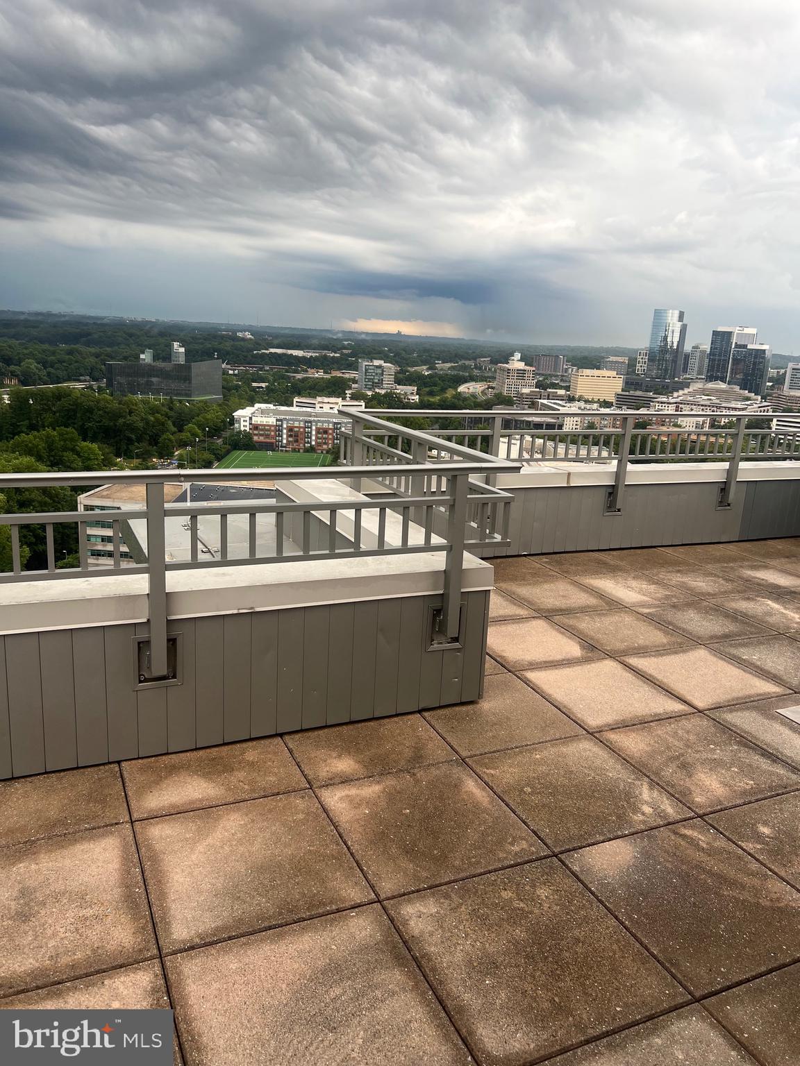 ONE PARK CREST CONDOMINIUM - Residential Lease