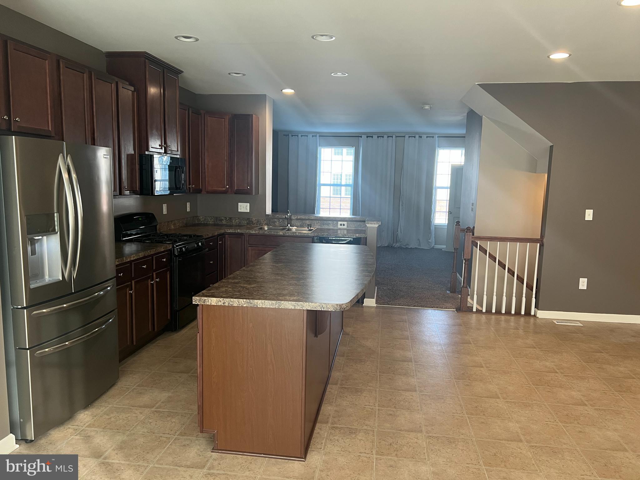 RAPPAHANNOCK LANDING - Residential Lease