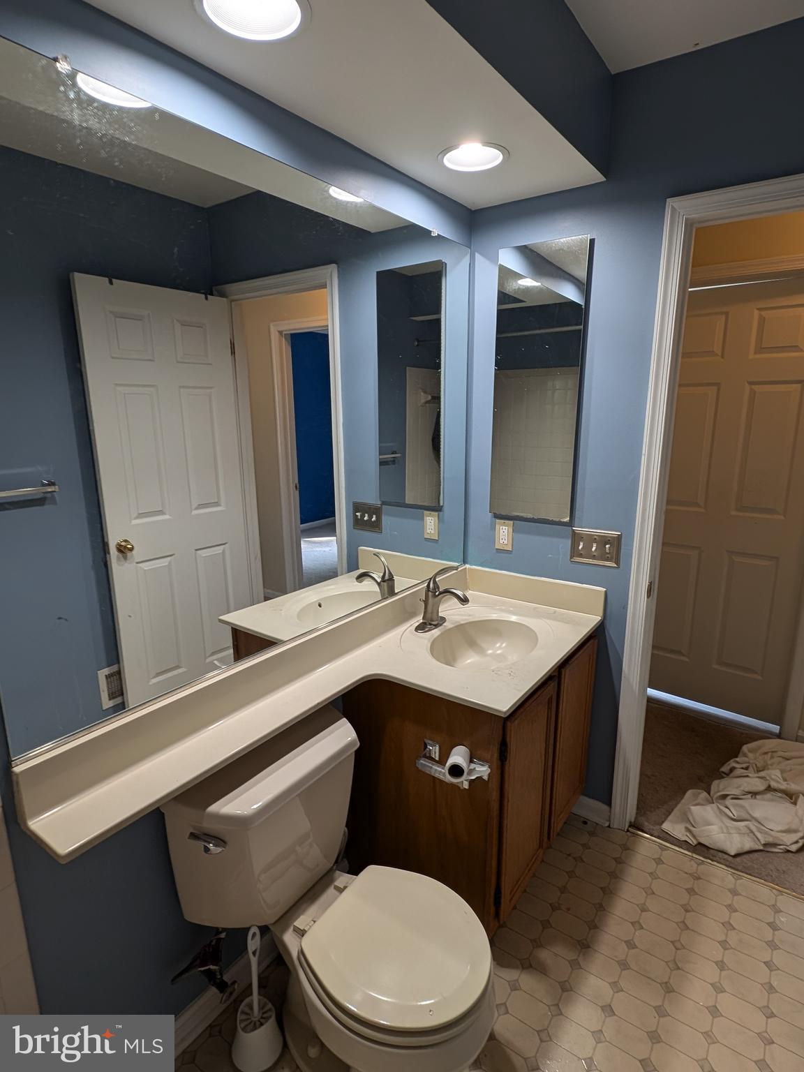 LIONS GATE - Residential